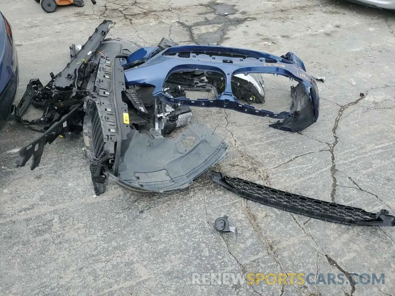 13 Photograph of a damaged car 5UXTS1C01M9G71916 BMW X3 2021