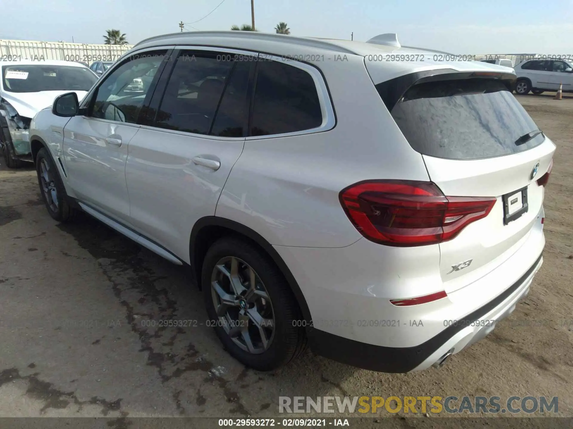 3 Photograph of a damaged car 5UXTS1C02M9F00947 BMW X3 2021