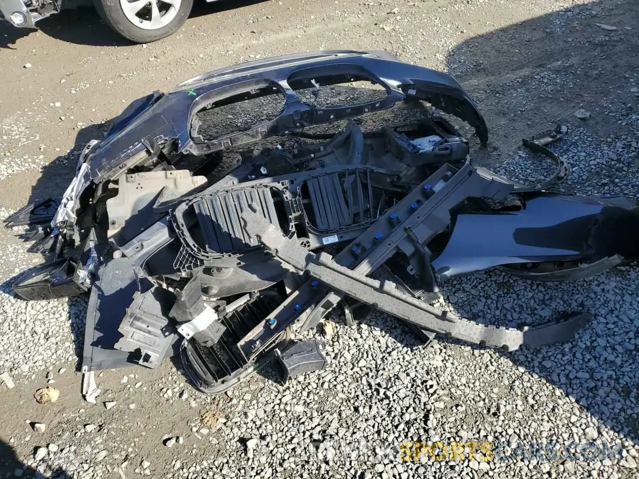 13 Photograph of a damaged car 5UXTS1C03M9G99605 BMW X3 2021