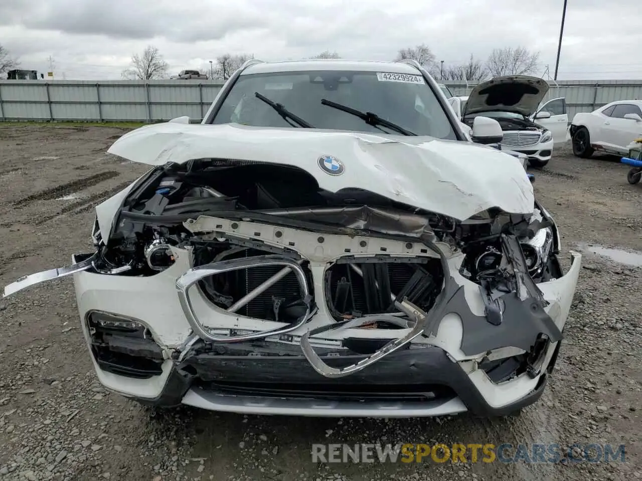 5 Photograph of a damaged car 5UXTS1C06M9E83229 BMW X3 2021