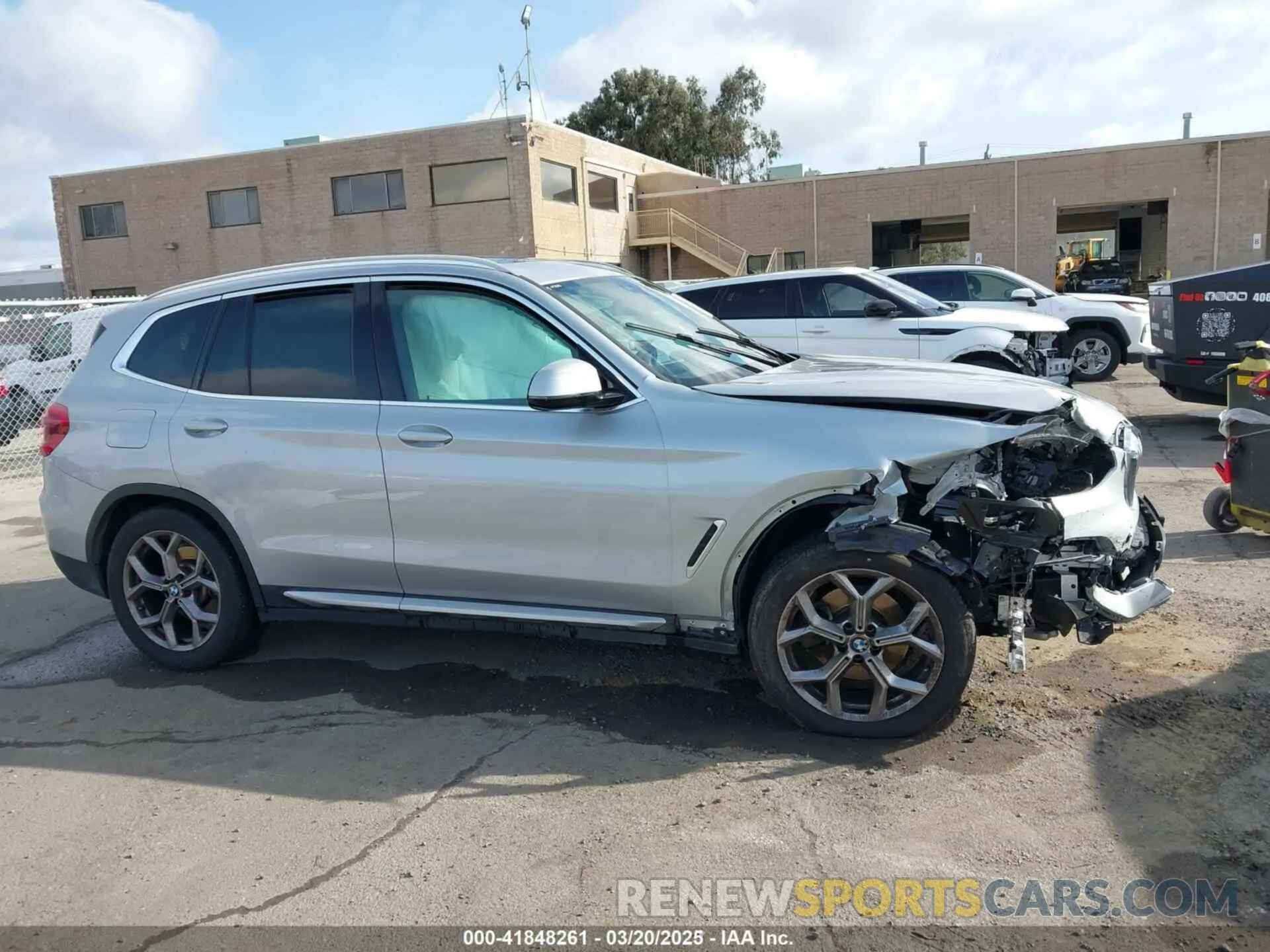 13 Фотография поврежденного автомобиля 5UXTY3C00M9H14796 BMW X3 2021