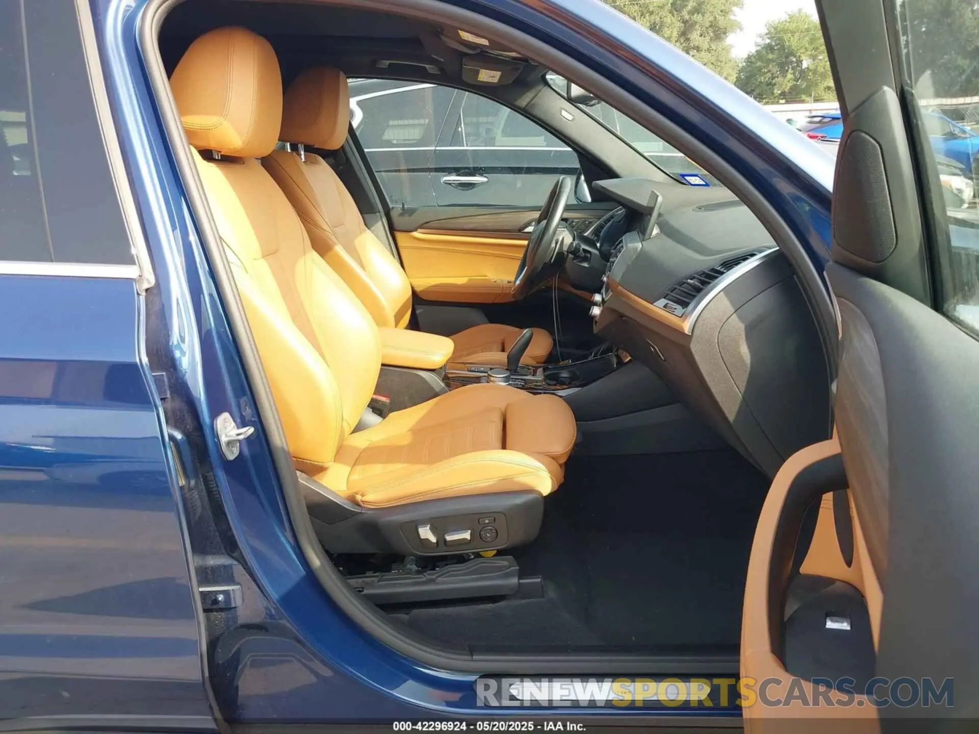 5 Photograph of a damaged car 5UXTY3C01M9F26580 BMW X3 2021