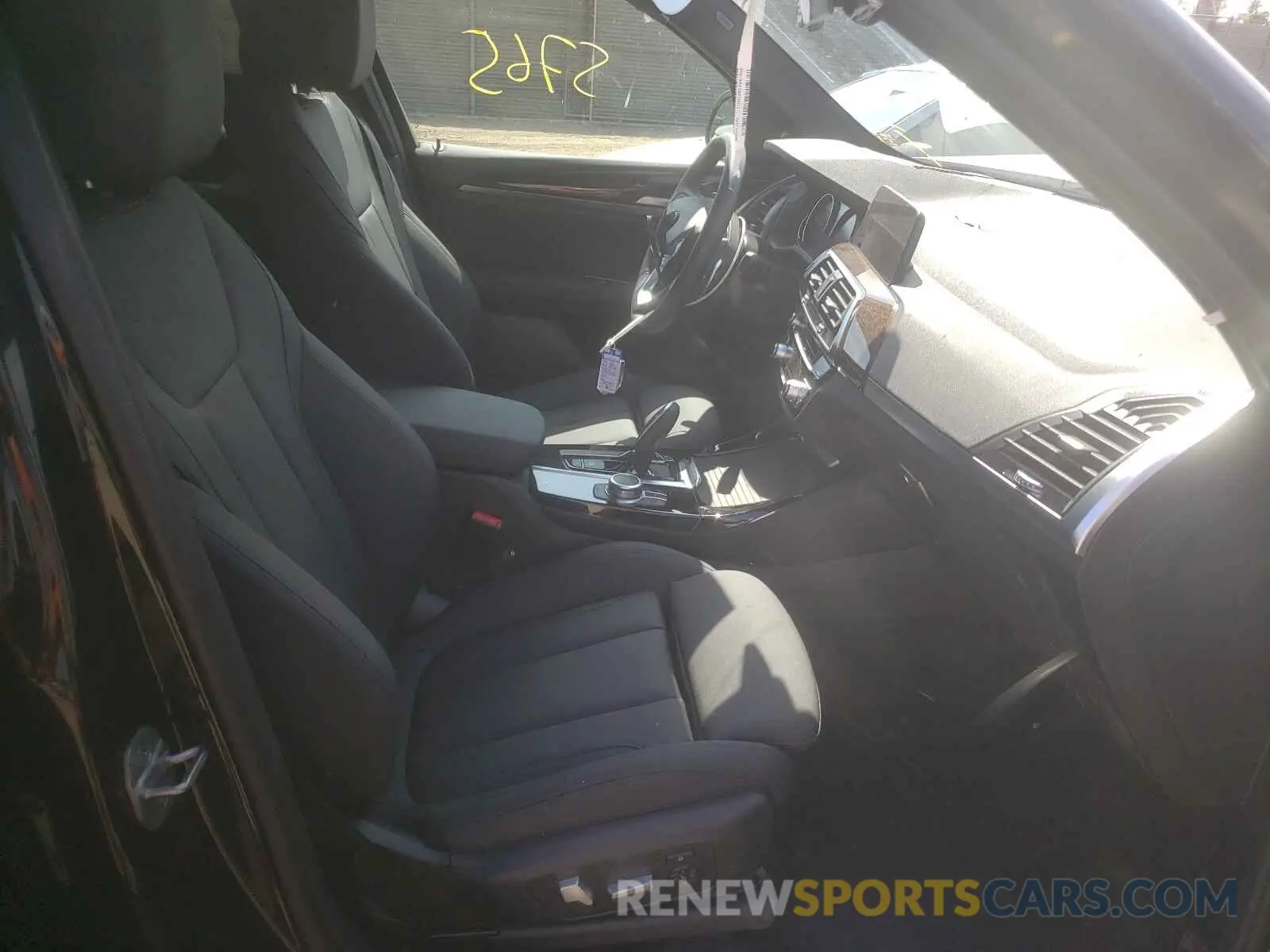 5 Photograph of a damaged car 5UXTY3C01M9F31360 BMW X3 2021