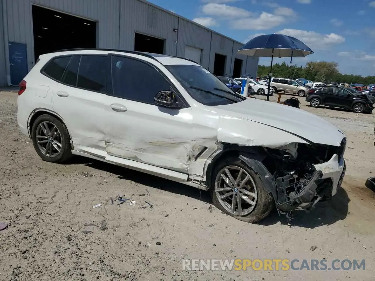 4 Photograph of a damaged car 5UXTY3C01M9F55786 BMW X3 2021