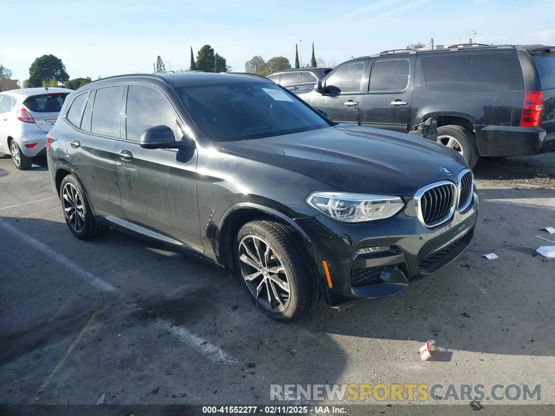 1 Photograph of a damaged car 5UXTY3C01M9F98430 BMW X3 2021