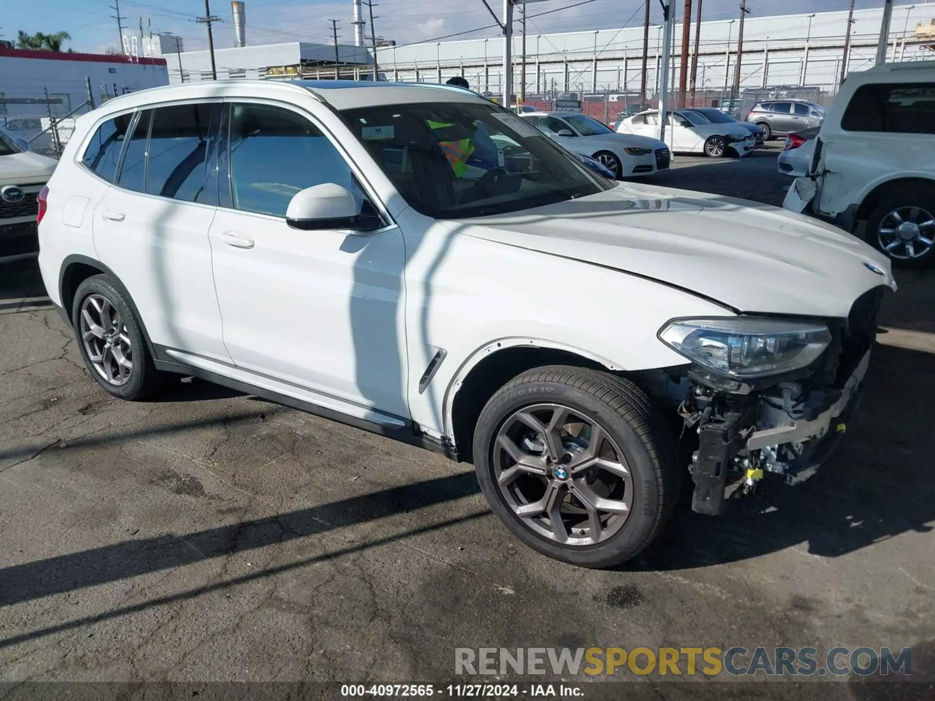 1 Photograph of a damaged car 5UXTY3C01M9G15095 BMW X3 2021