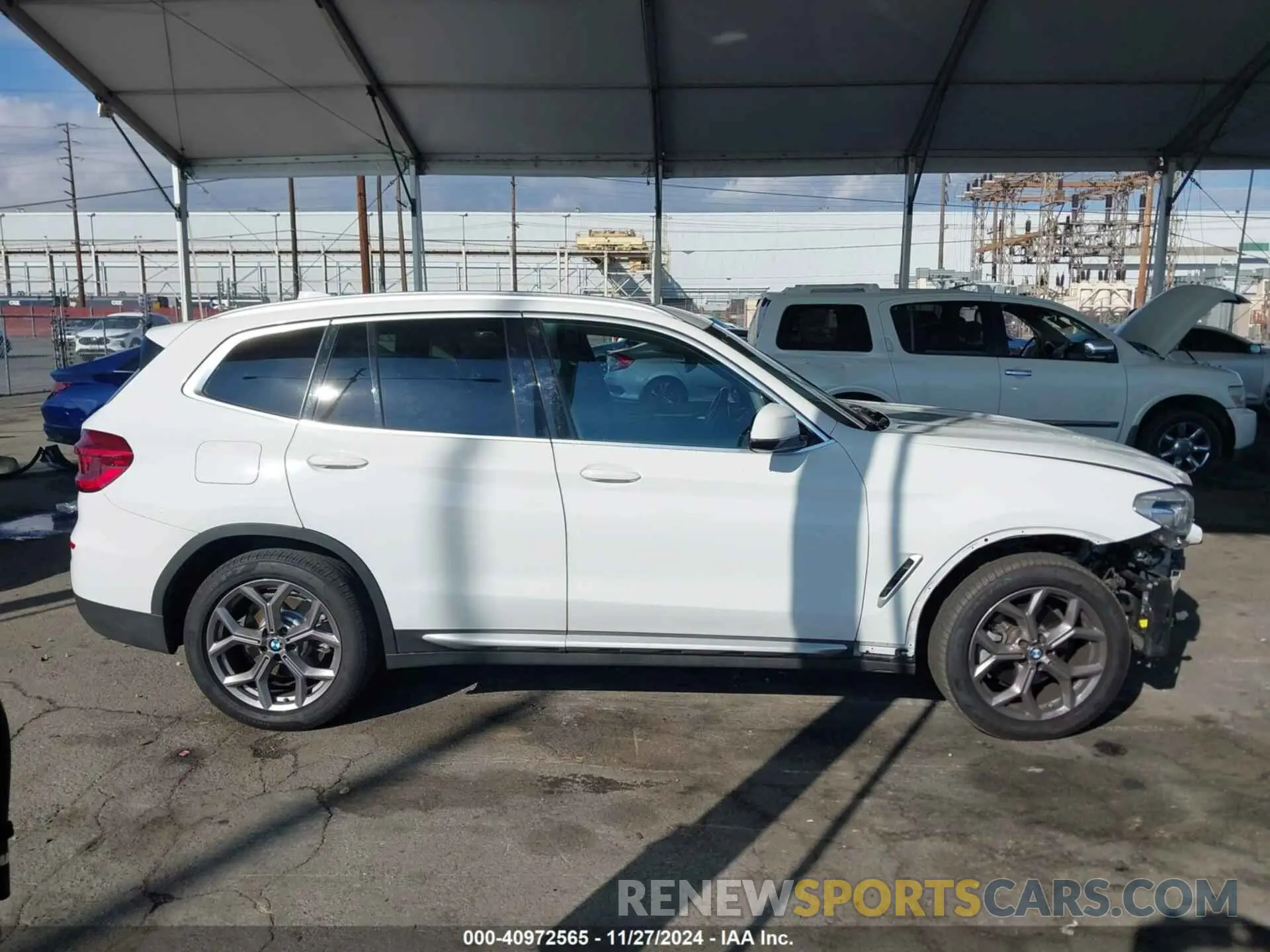 14 Photograph of a damaged car 5UXTY3C01M9G15095 BMW X3 2021