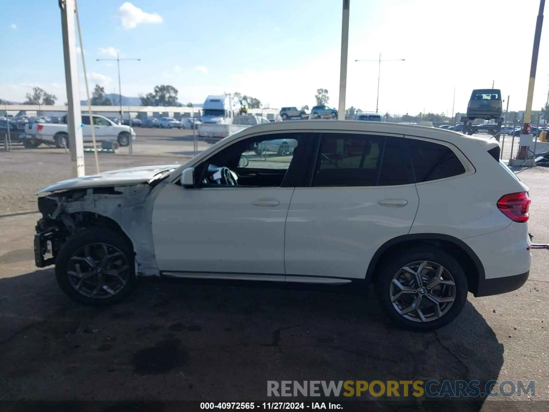 15 Photograph of a damaged car 5UXTY3C01M9G15095 BMW X3 2021