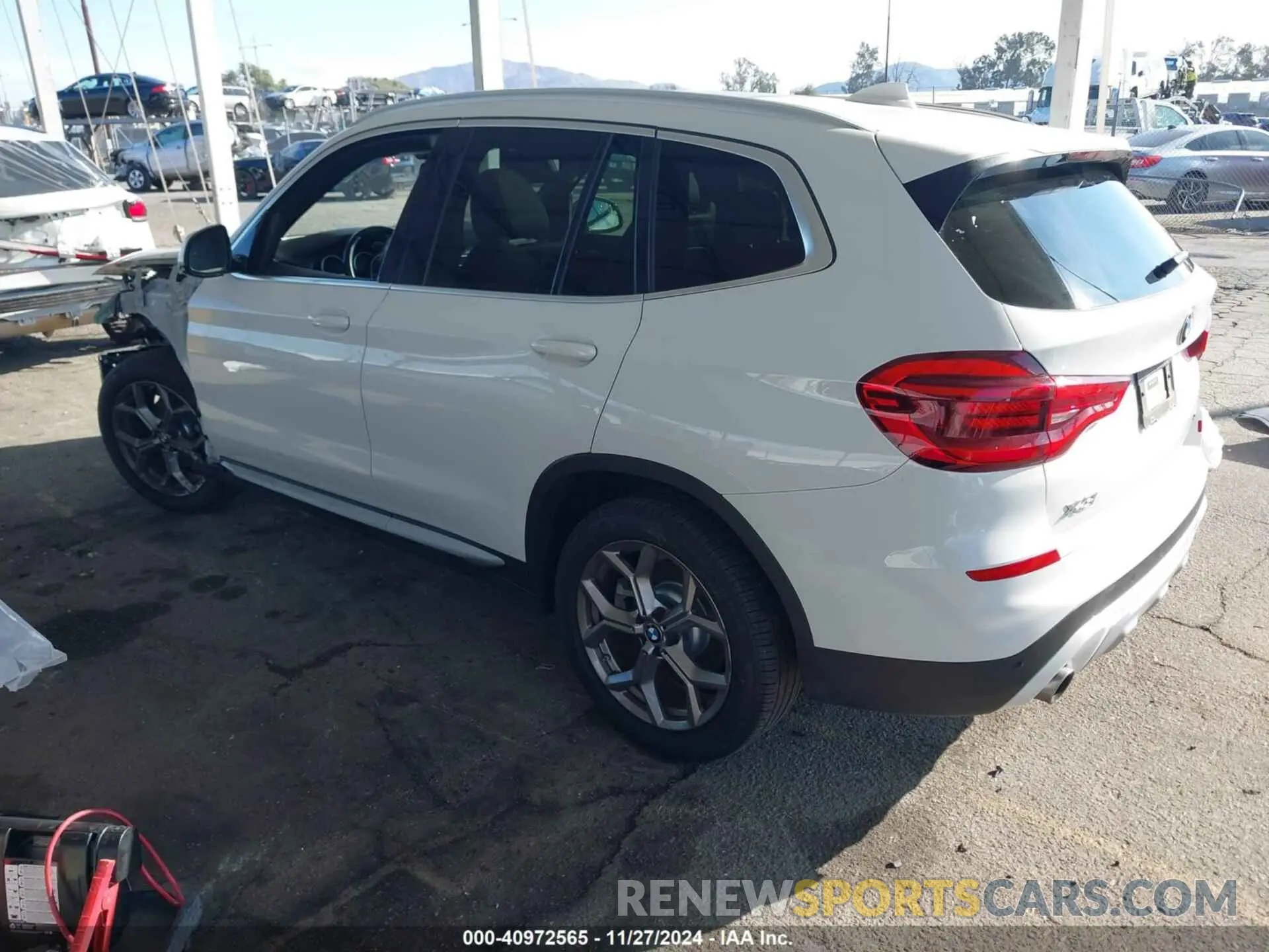 3 Photograph of a damaged car 5UXTY3C01M9G15095 BMW X3 2021