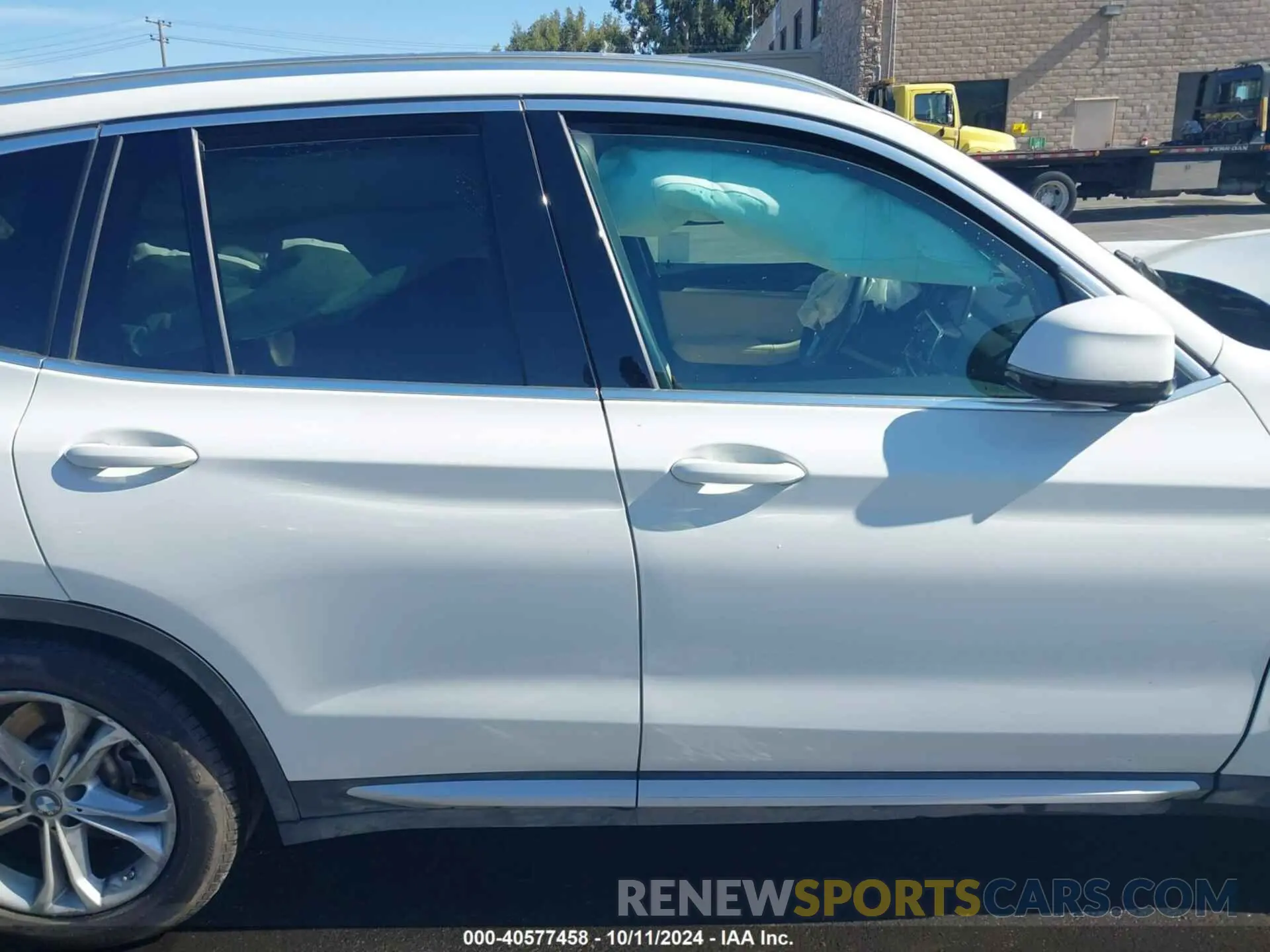 14 Photograph of a damaged car 5UXTY3C02M9F00179 BMW X3 2021