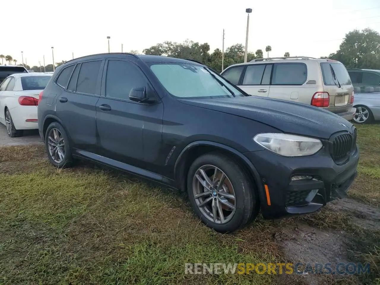 4 Фотография поврежденного автомобиля 5UXTY3C02M9G36375 BMW X3 2021
