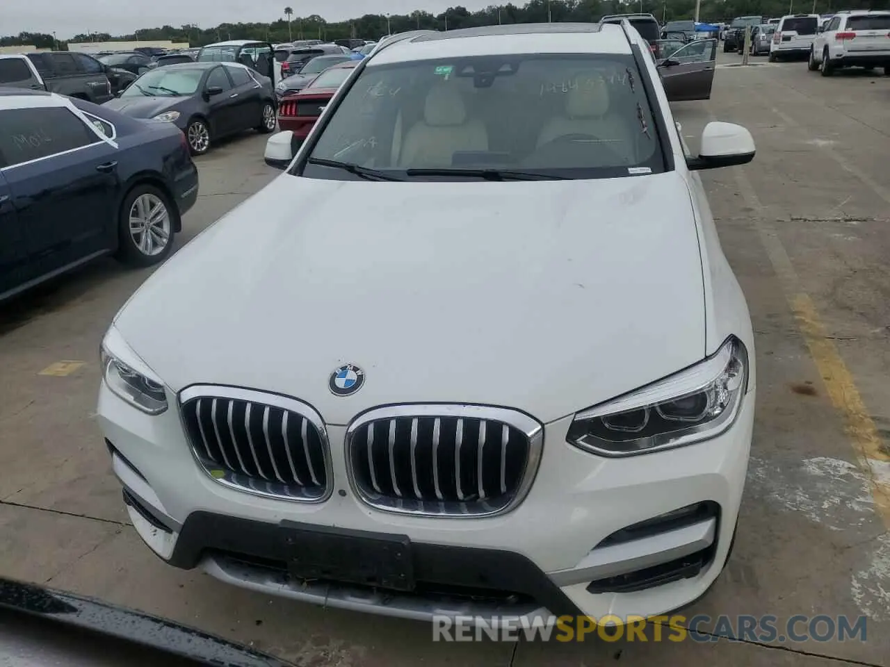 5 Photograph of a damaged car 5UXTY3C02M9G76133 BMW X3 2021