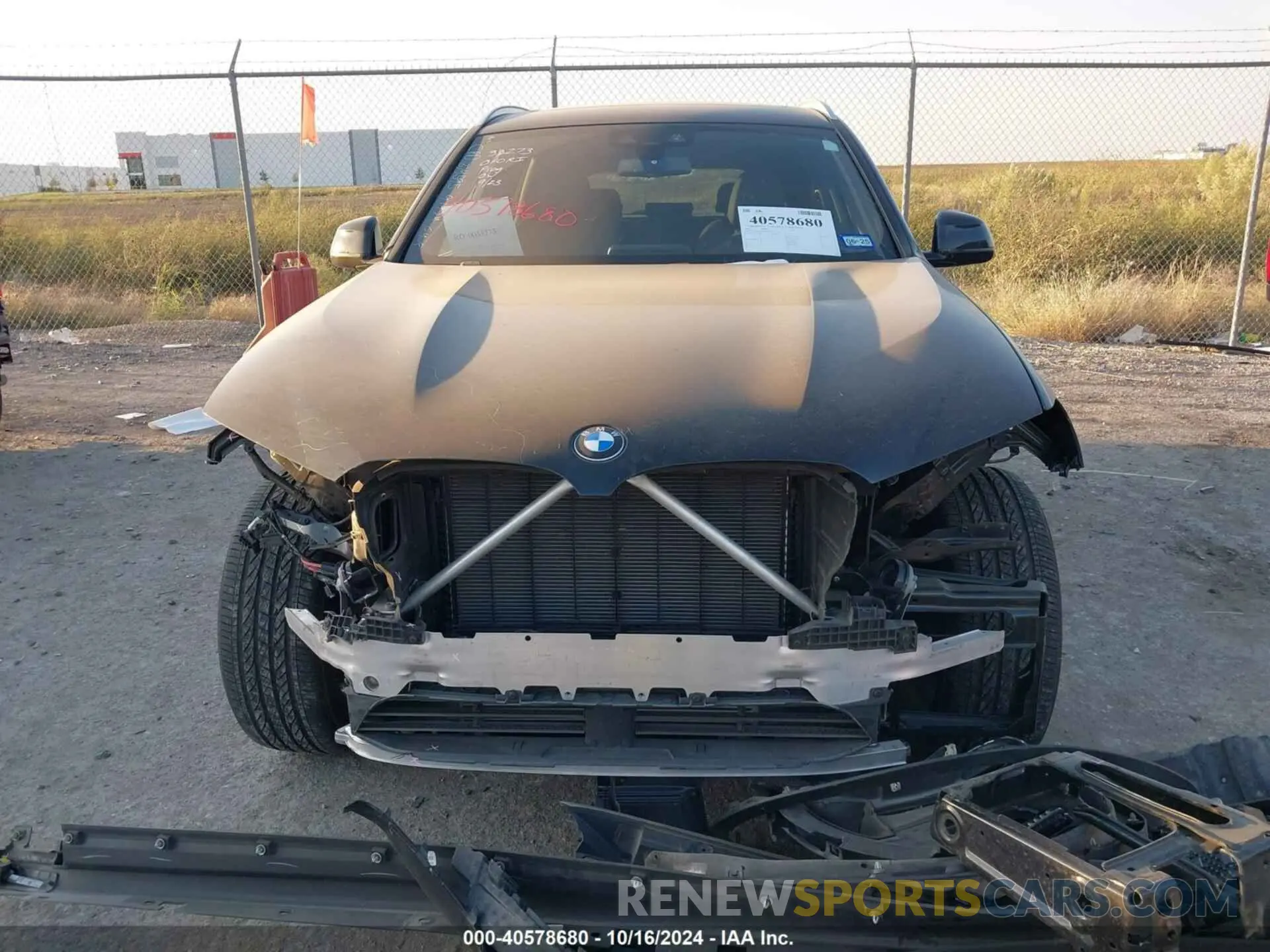 12 Photograph of a damaged car 5UXTY3C02M9H20339 BMW X3 2021