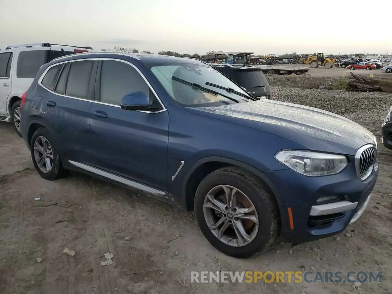 4 Photograph of a damaged car 5UXTY3C03M9F44711 BMW X3 2021