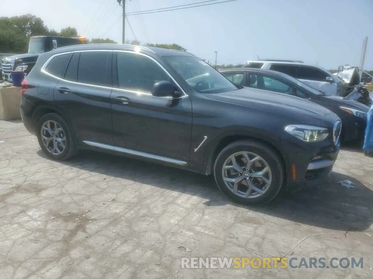 4 Фотография поврежденного автомобиля 5UXTY3C03M9F87851 BMW X3 2021