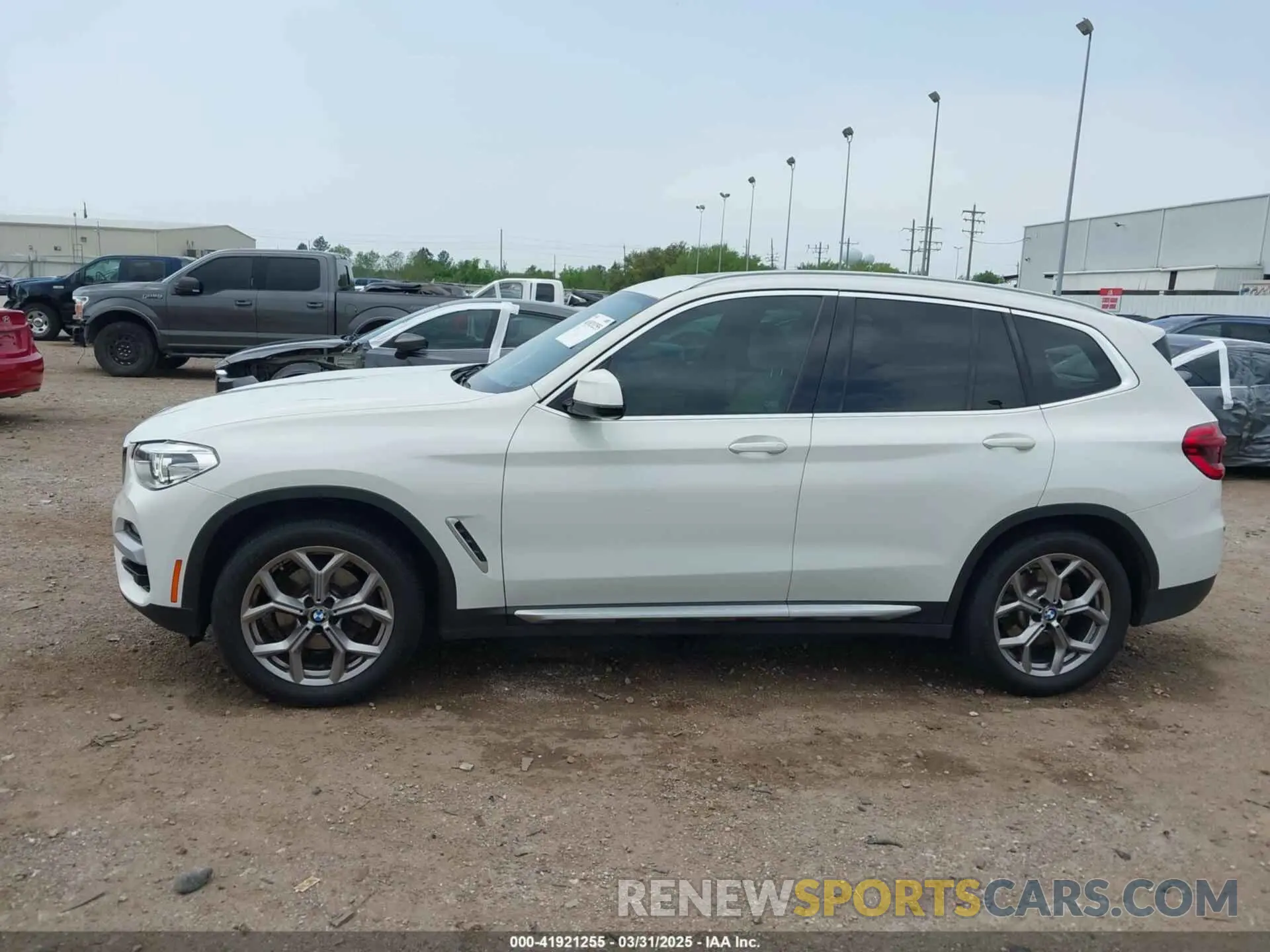 14 Фотография поврежденного автомобиля 5UXTY3C04M9D81731 BMW X3 2021
