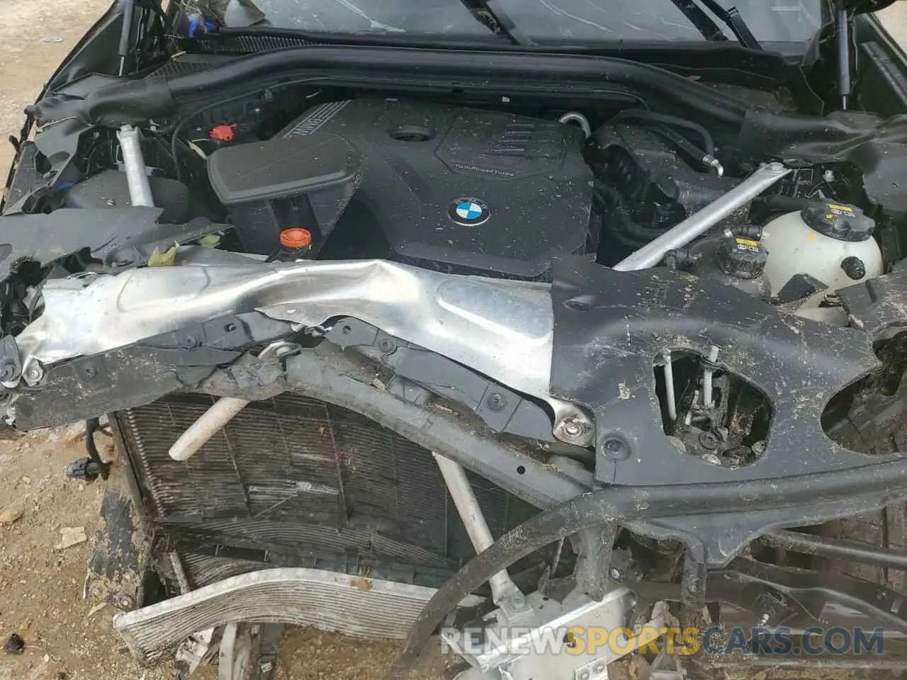 12 Photograph of a damaged car 5UXTY3C04M9E41605 BMW X3 2021