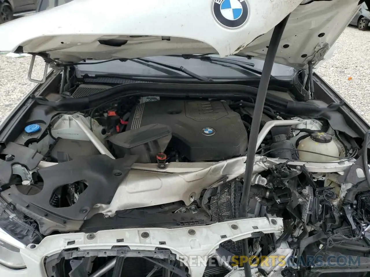 13 Photograph of a damaged car 5UXTY3C05M9E06782 BMW X3 2021