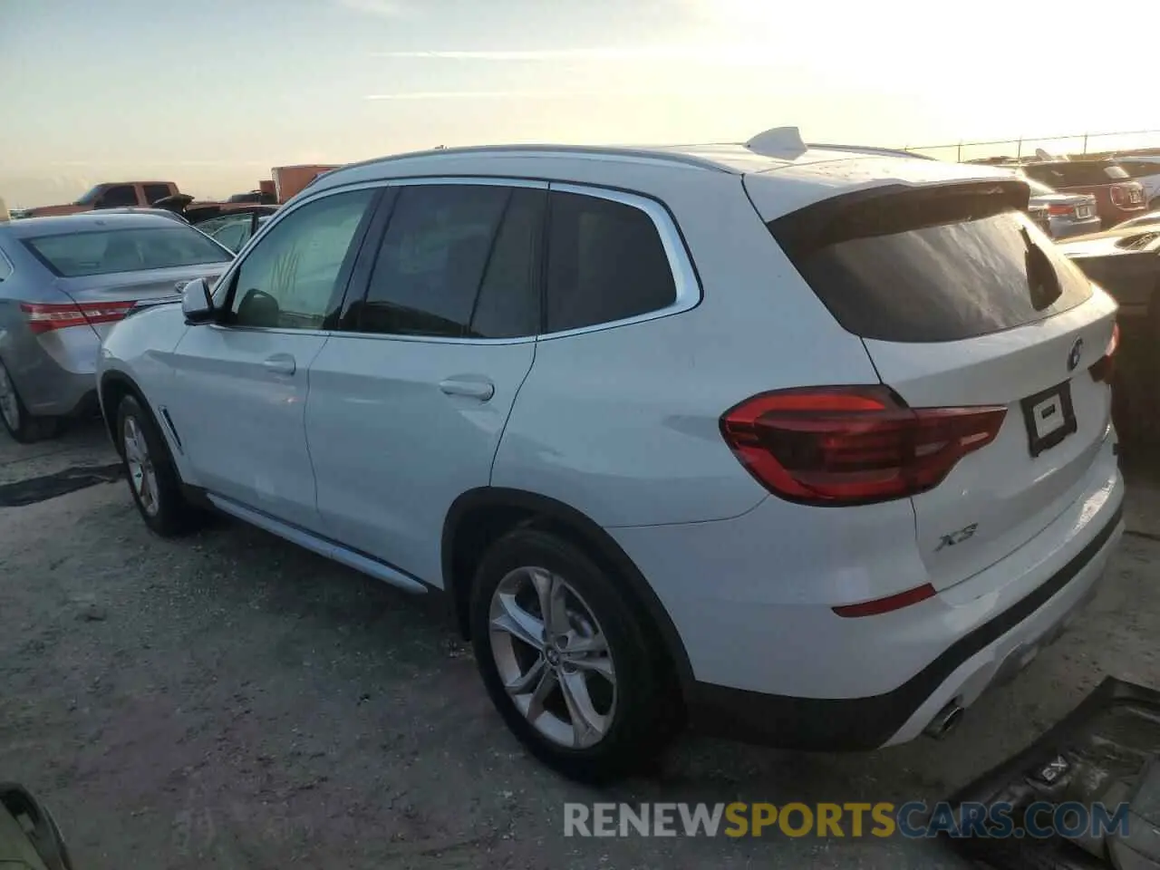 2 Фотография поврежденного автомобиля 5UXTY3C05M9F05408 BMW X3 2021