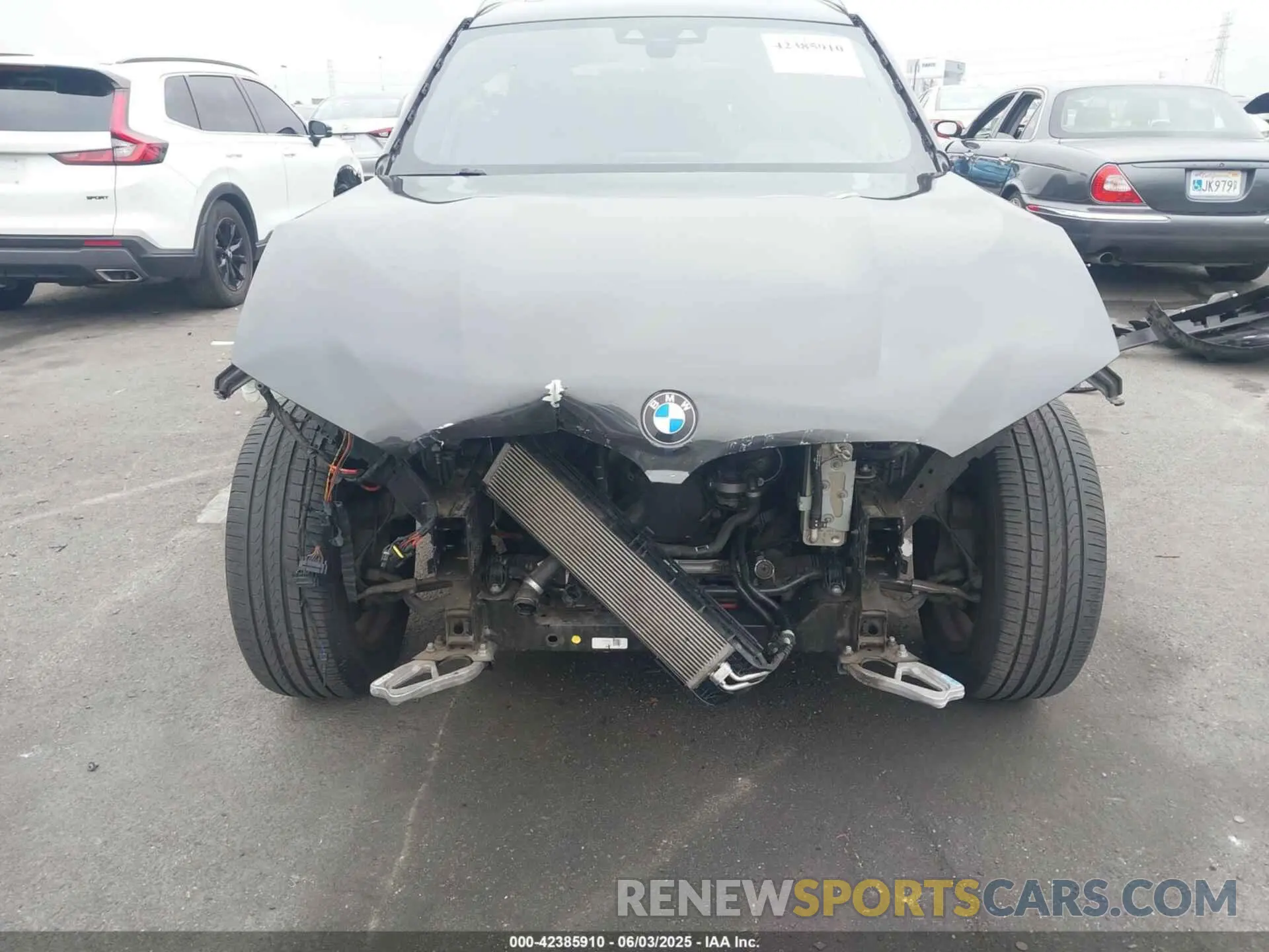 6 Photograph of a damaged car 5UXTY3C05M9F61235 BMW X3 2021