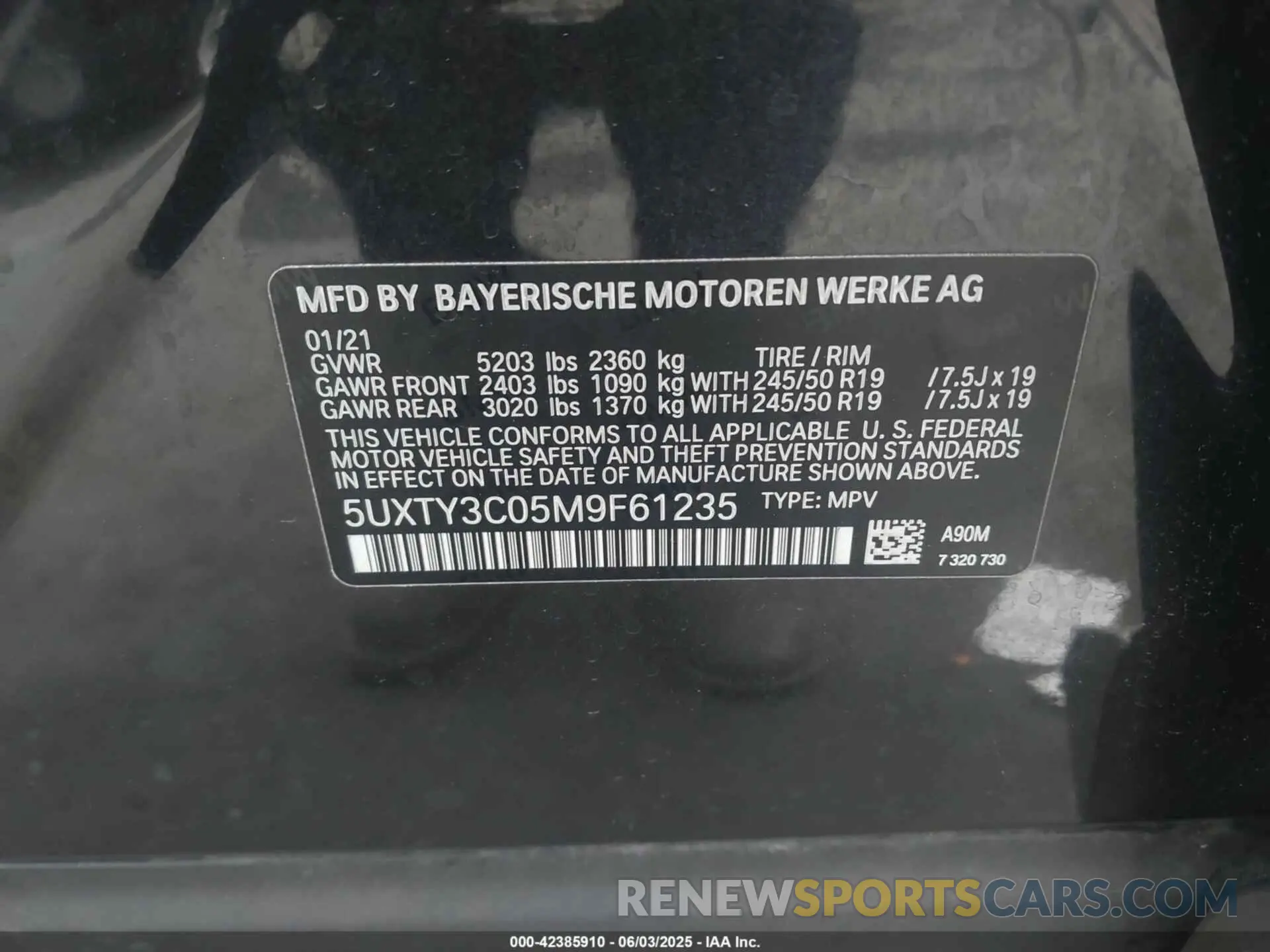 9 Photograph of a damaged car 5UXTY3C05M9F61235 BMW X3 2021