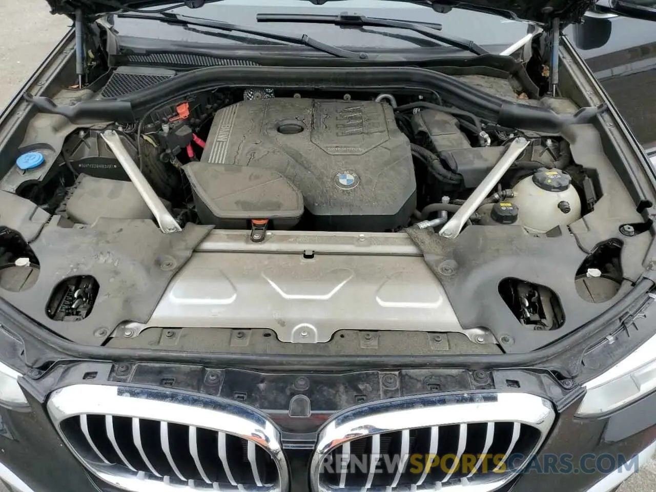12 Photograph of a damaged car 5UXTY3C06M9E04961 BMW X3 2021