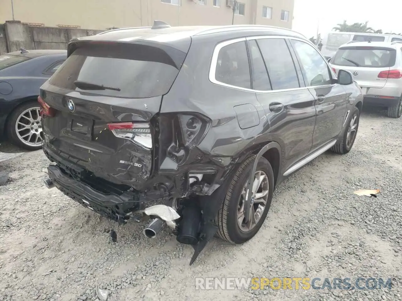 4 Фотография поврежденного автомобиля 5UXTY3C06M9H76042 BMW X3 2021