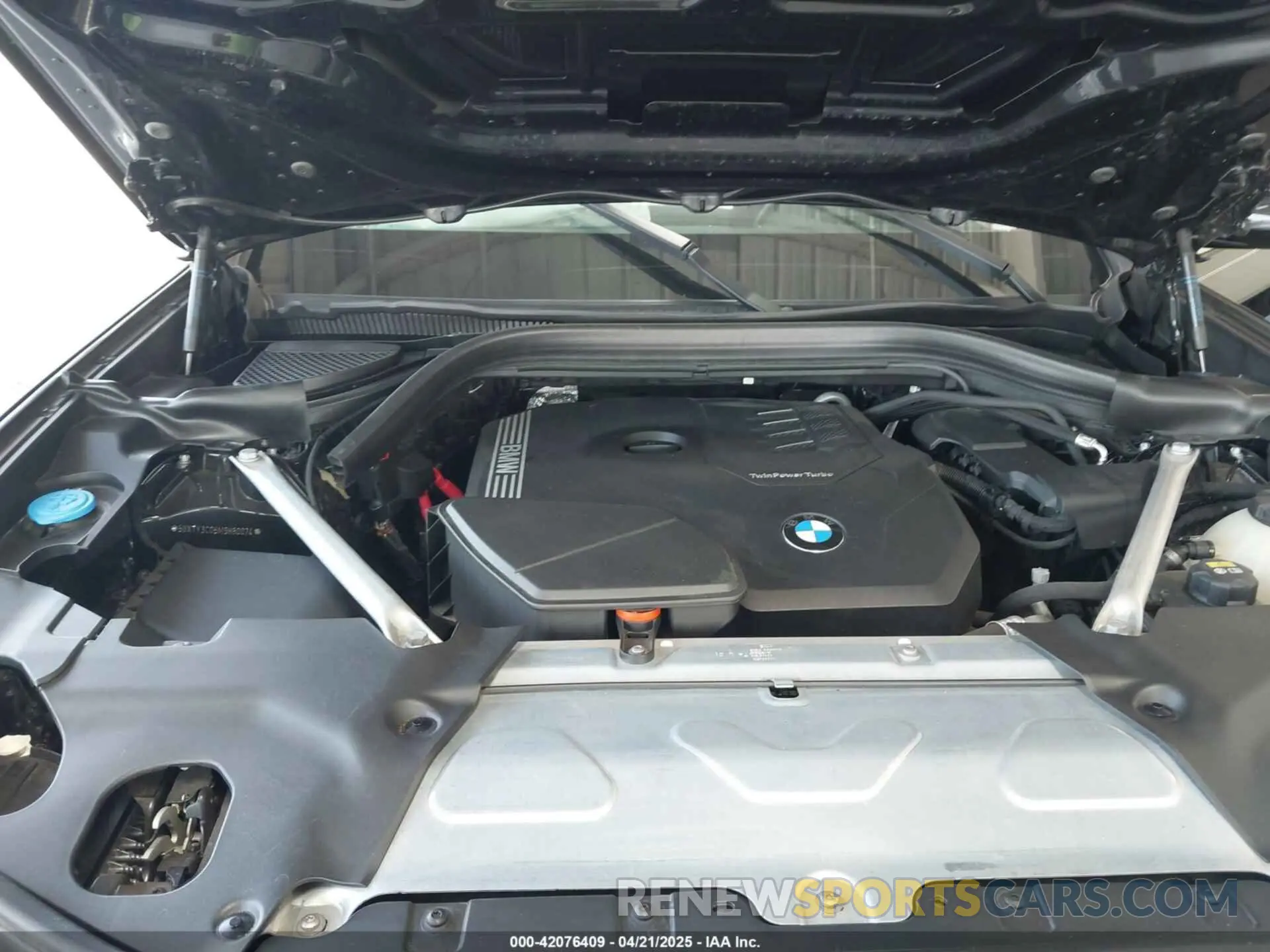 10 Фотография поврежденного автомобиля 5UXTY3C06M9H80074 BMW X3 2021