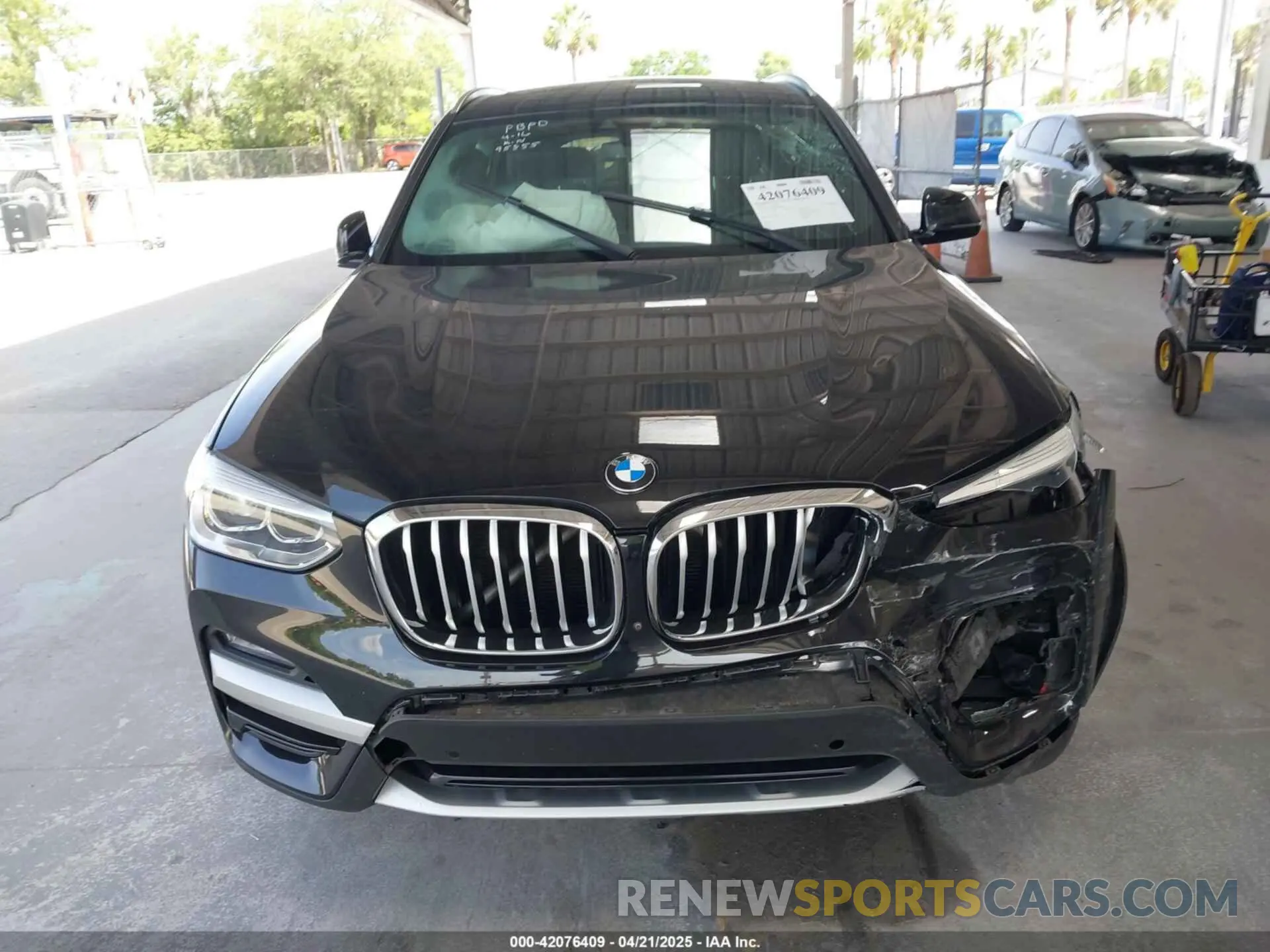 12 Фотография поврежденного автомобиля 5UXTY3C06M9H80074 BMW X3 2021