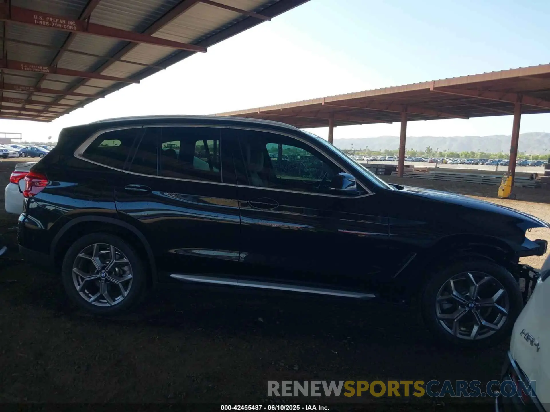 14 Photograph of a damaged car 5UXTY3C07M9E74629 BMW X3 2021
