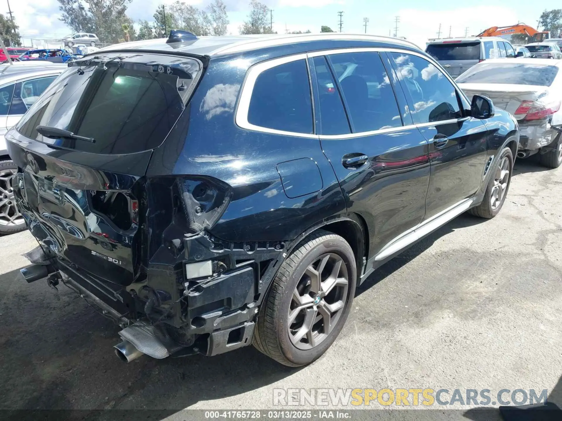 4 Фотография поврежденного автомобиля 5UXTY3C07M9G14775 BMW X3 2021