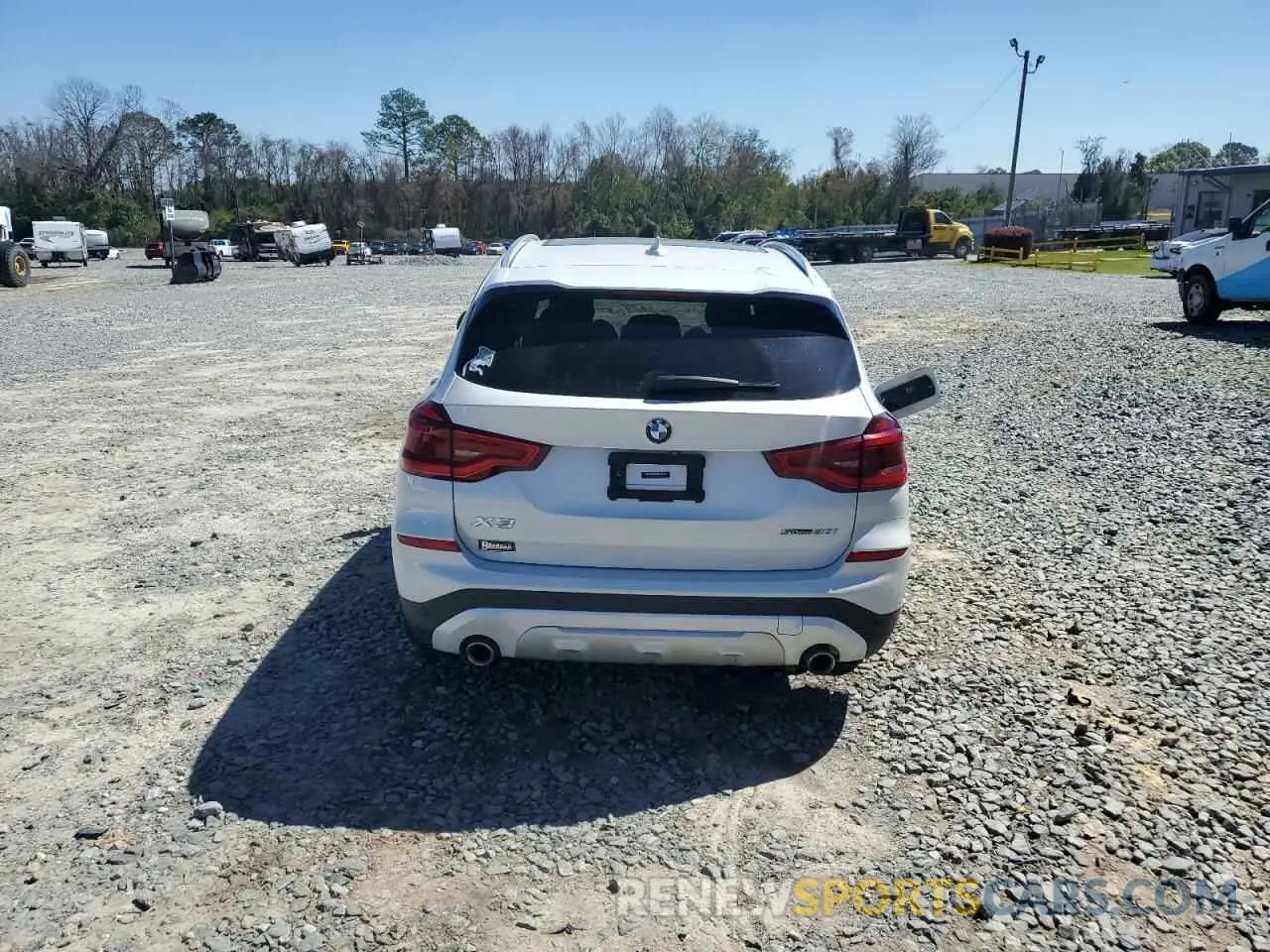 6 Photograph of a damaged car 5UXTY3C08M9D73308 BMW X3 2021