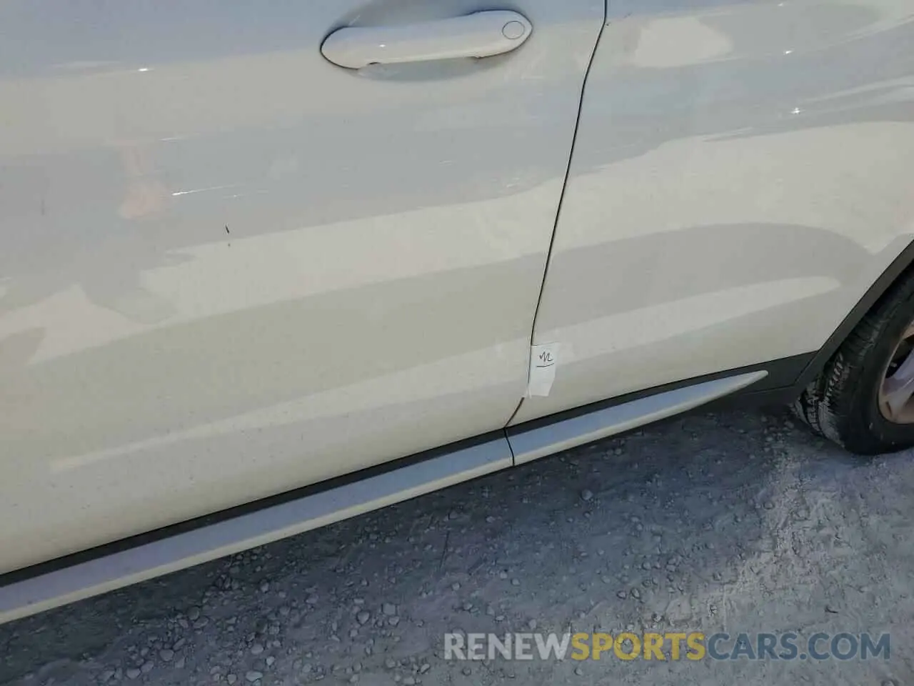 13 Photograph of a damaged car 5UXTY3C08M9D90822 BMW X3 2021