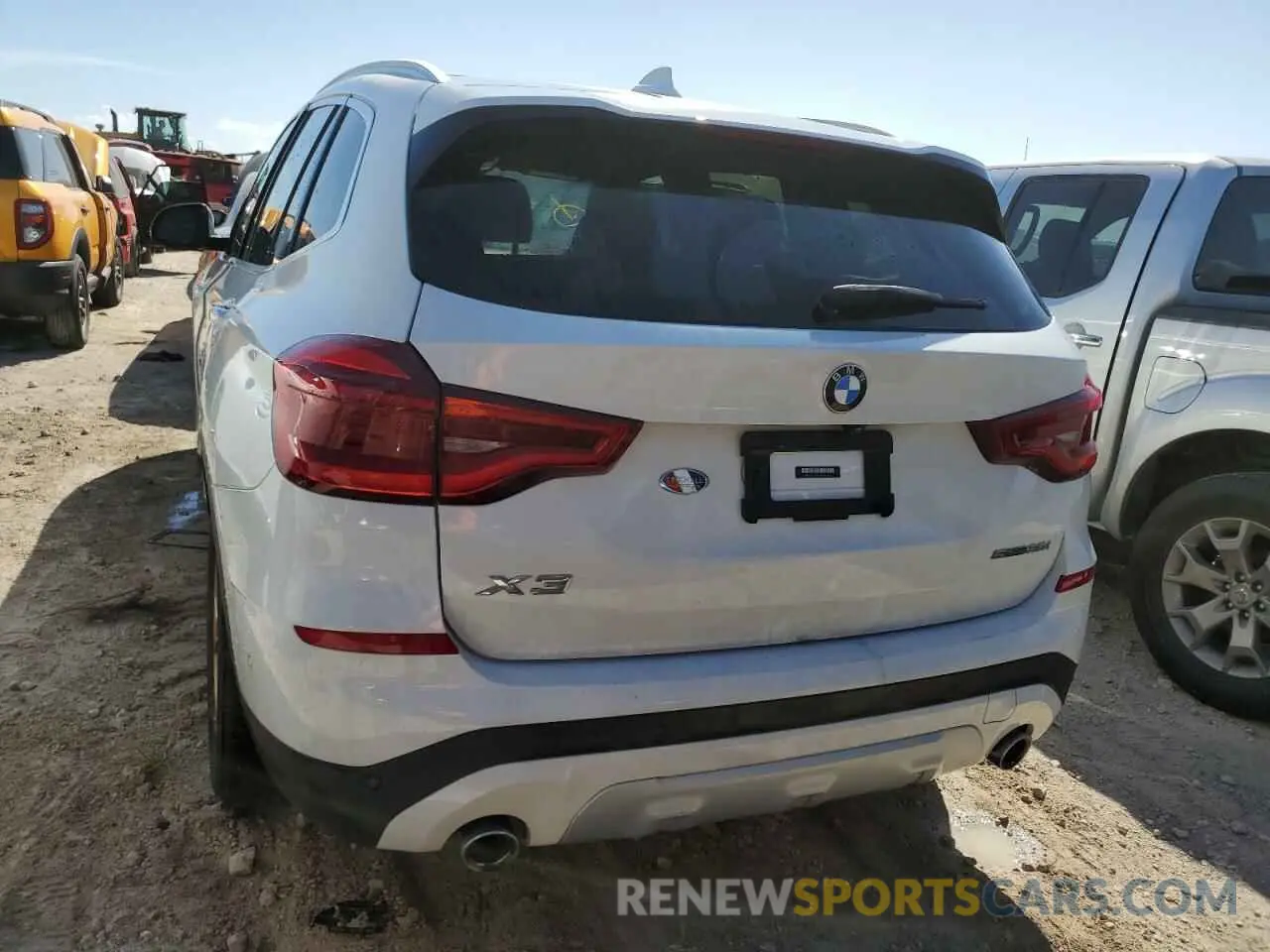 6 Photograph of a damaged car 5UXTY3C08M9D90822 BMW X3 2021