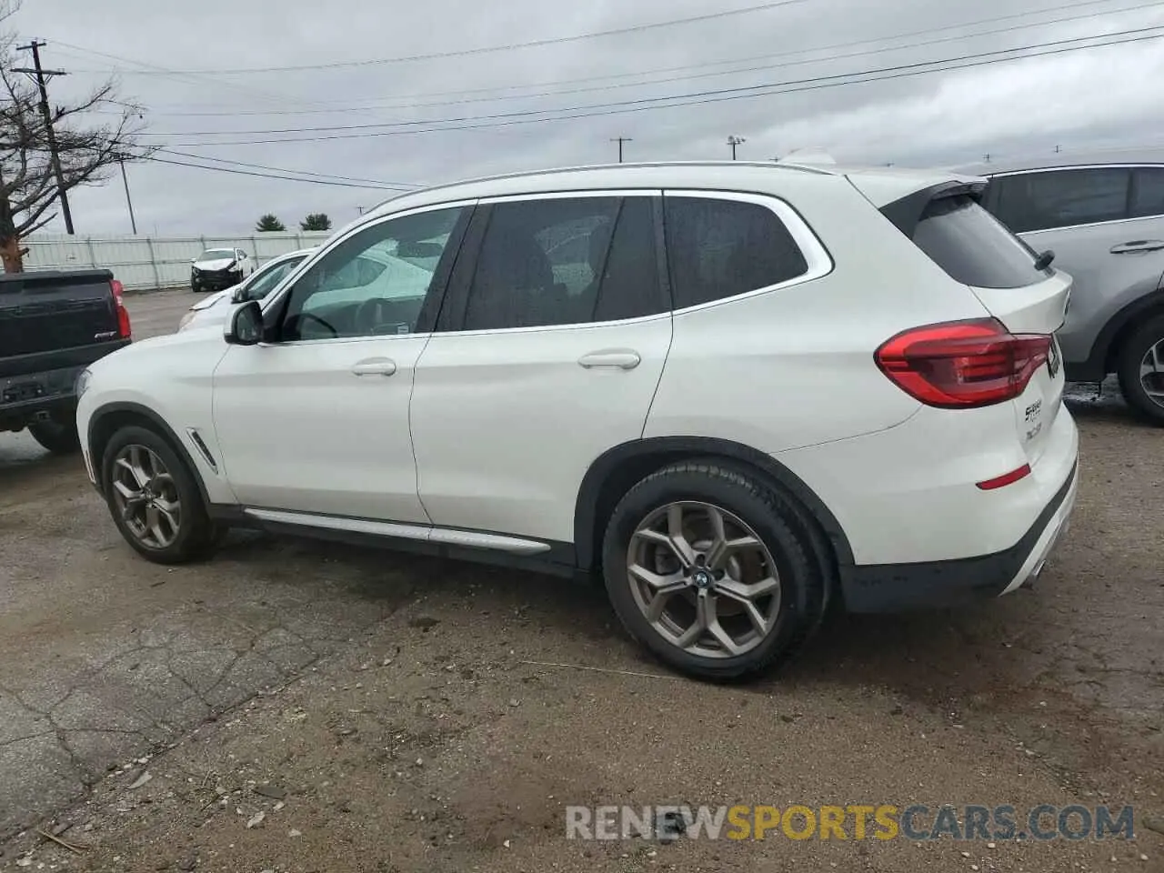 2 Photograph of a damaged car 5UXTY3C08M9E84568 BMW X3 2021
