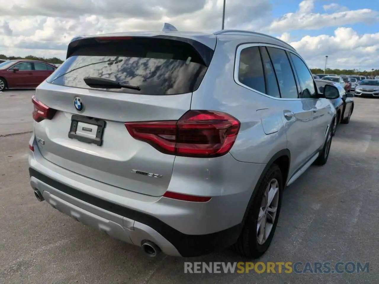 3 Photograph of a damaged car 5UXTY3C08M9G09911 BMW X3 2021
