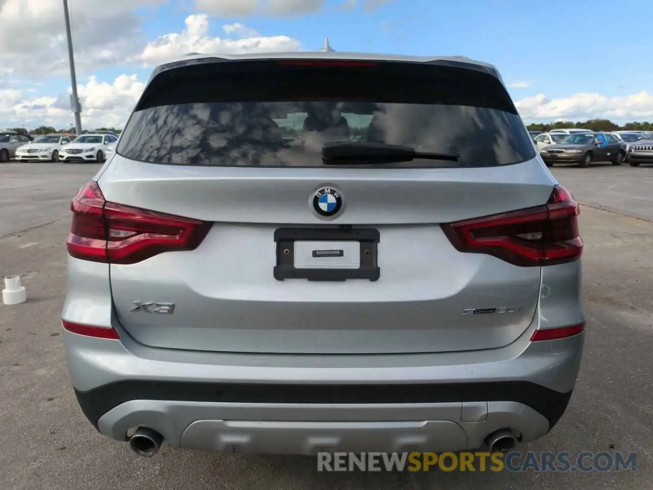 6 Photograph of a damaged car 5UXTY3C08M9G09911 BMW X3 2021