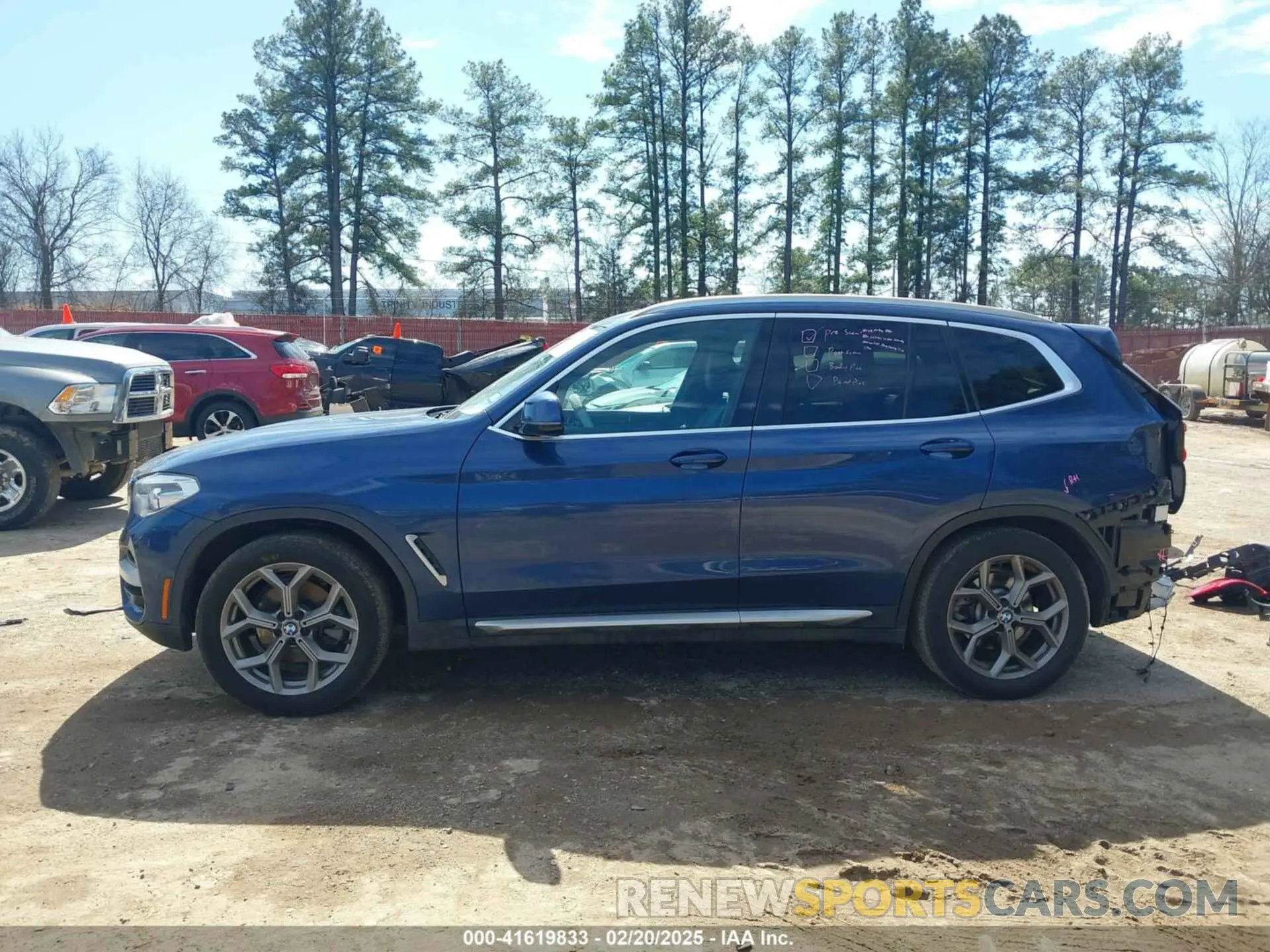 15 Photograph of a damaged car 5UXTY3C09M9E25058 BMW X3 2021