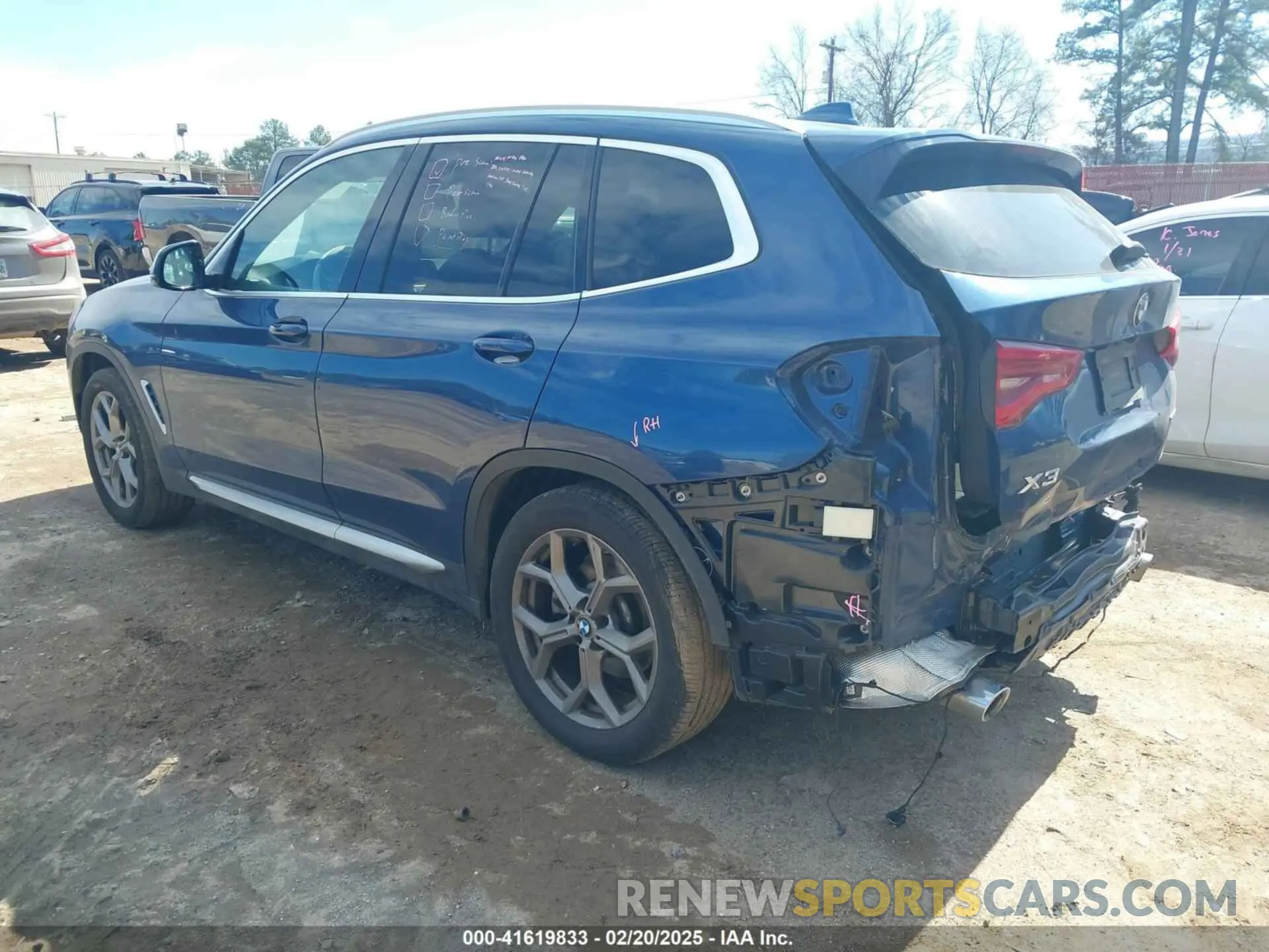 3 Photograph of a damaged car 5UXTY3C09M9E25058 BMW X3 2021