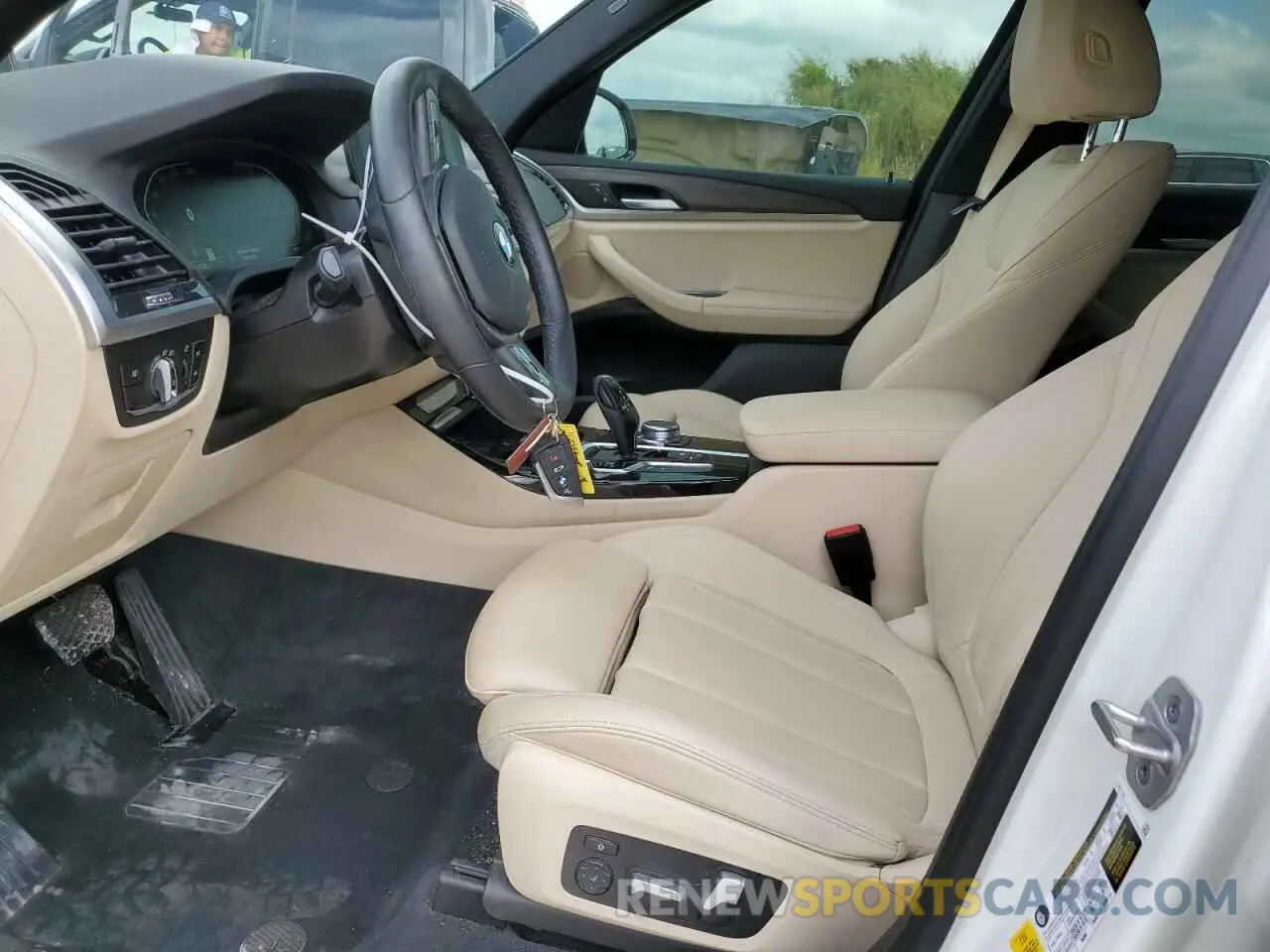 7 Photograph of a damaged car 5UXTY3C09M9E99807 BMW X3 2021