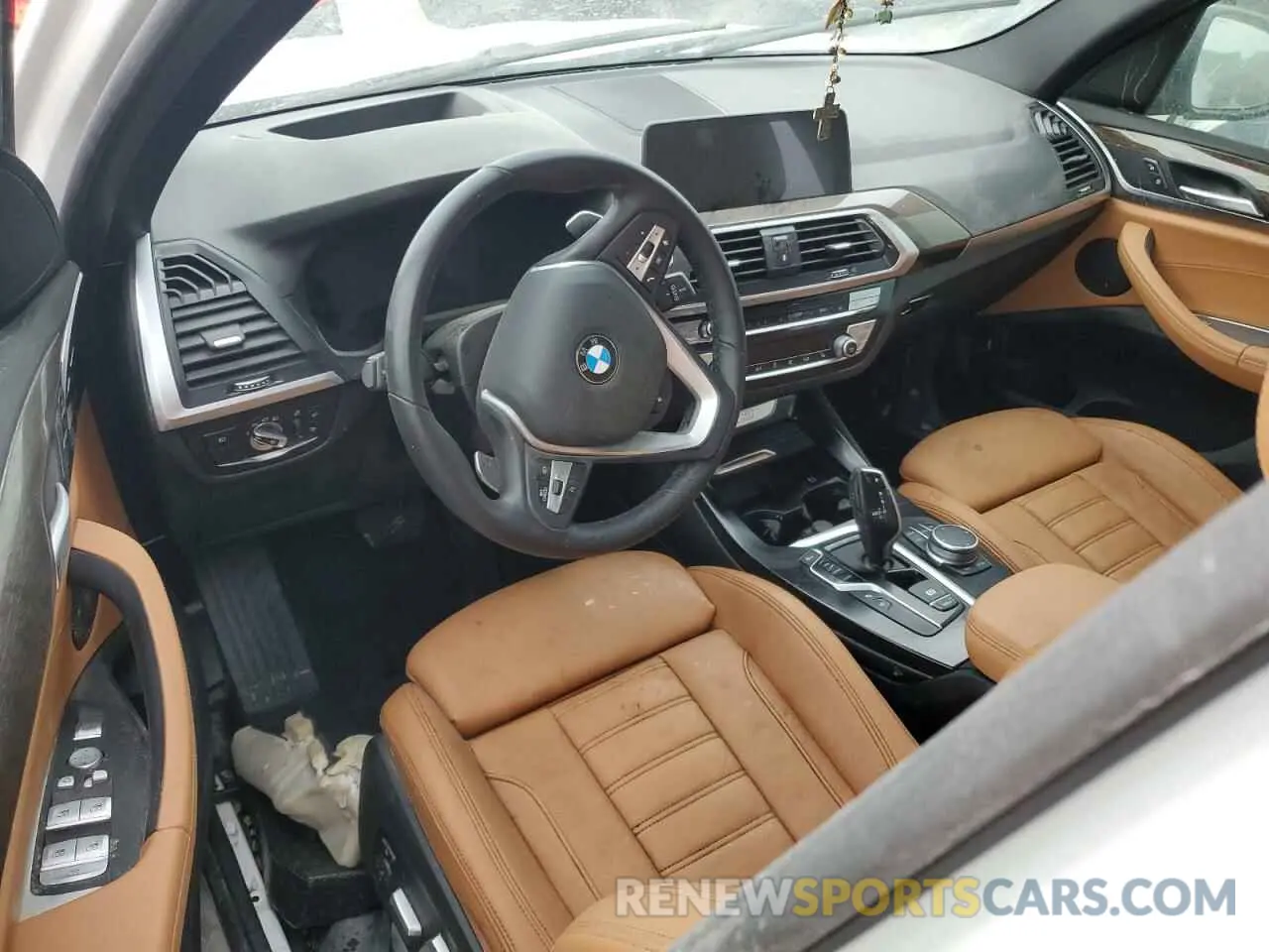 8 Photograph of a damaged car 5UXTY3C09M9F98756 BMW X3 2021