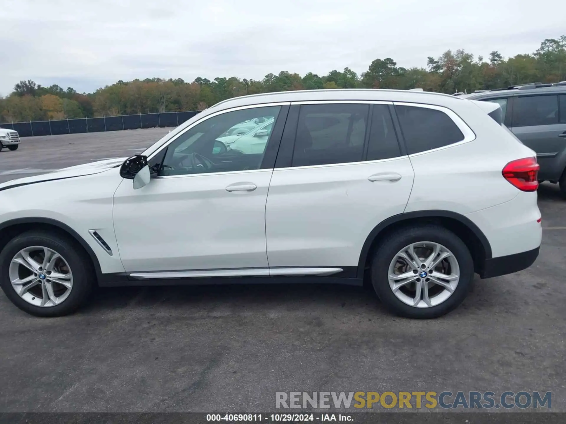14 Photograph of a damaged car 5UXTY3C0XM9D92135 BMW X3 2021