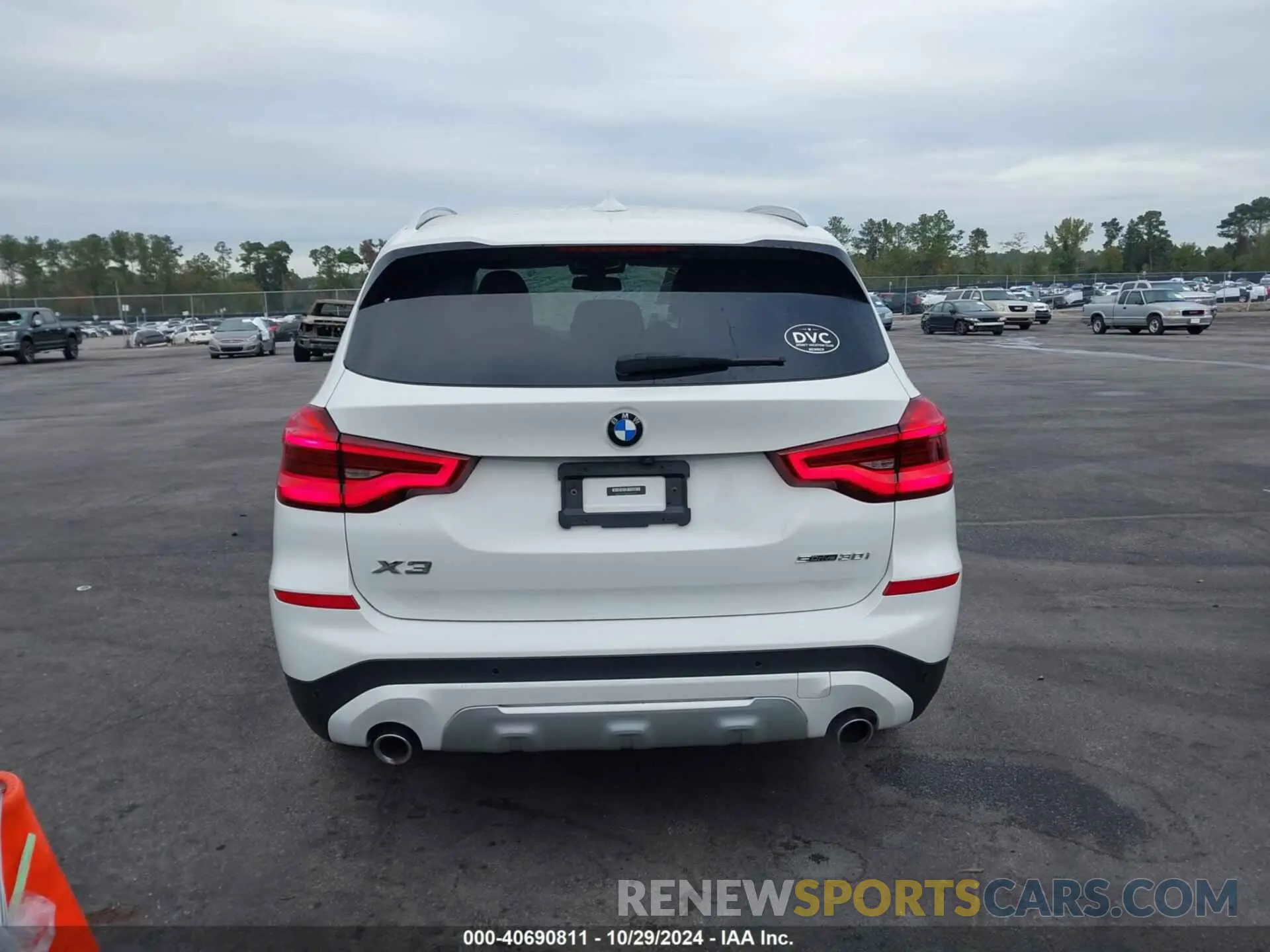 16 Photograph of a damaged car 5UXTY3C0XM9D92135 BMW X3 2021