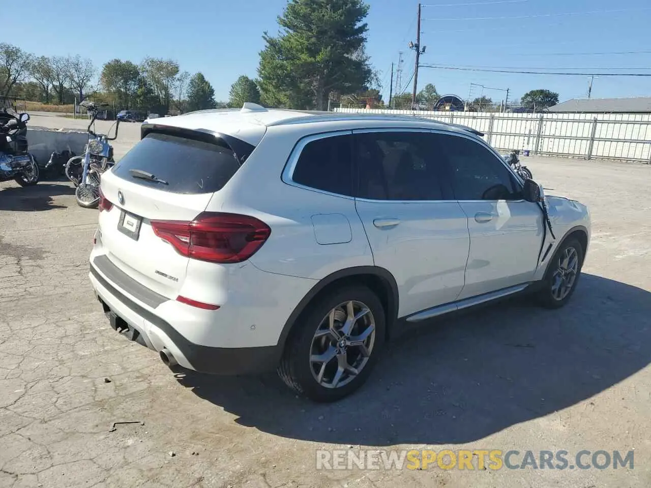 3 Фотография поврежденного автомобиля 5UXTY5C00M9D90504 BMW X3 2021