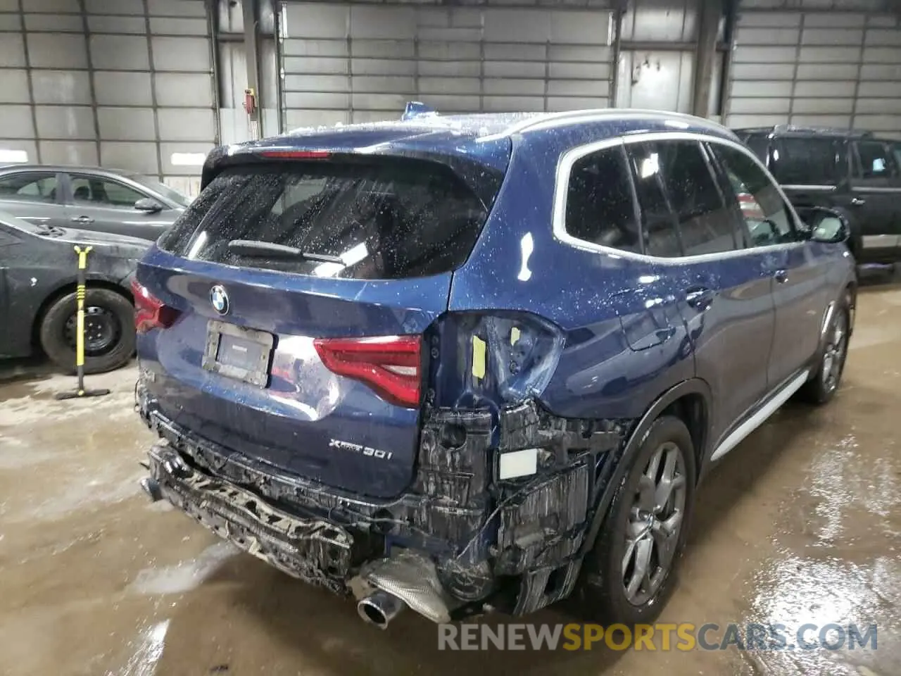 4 Photograph of a damaged car 5UXTY5C00M9F24153 BMW X3 2021