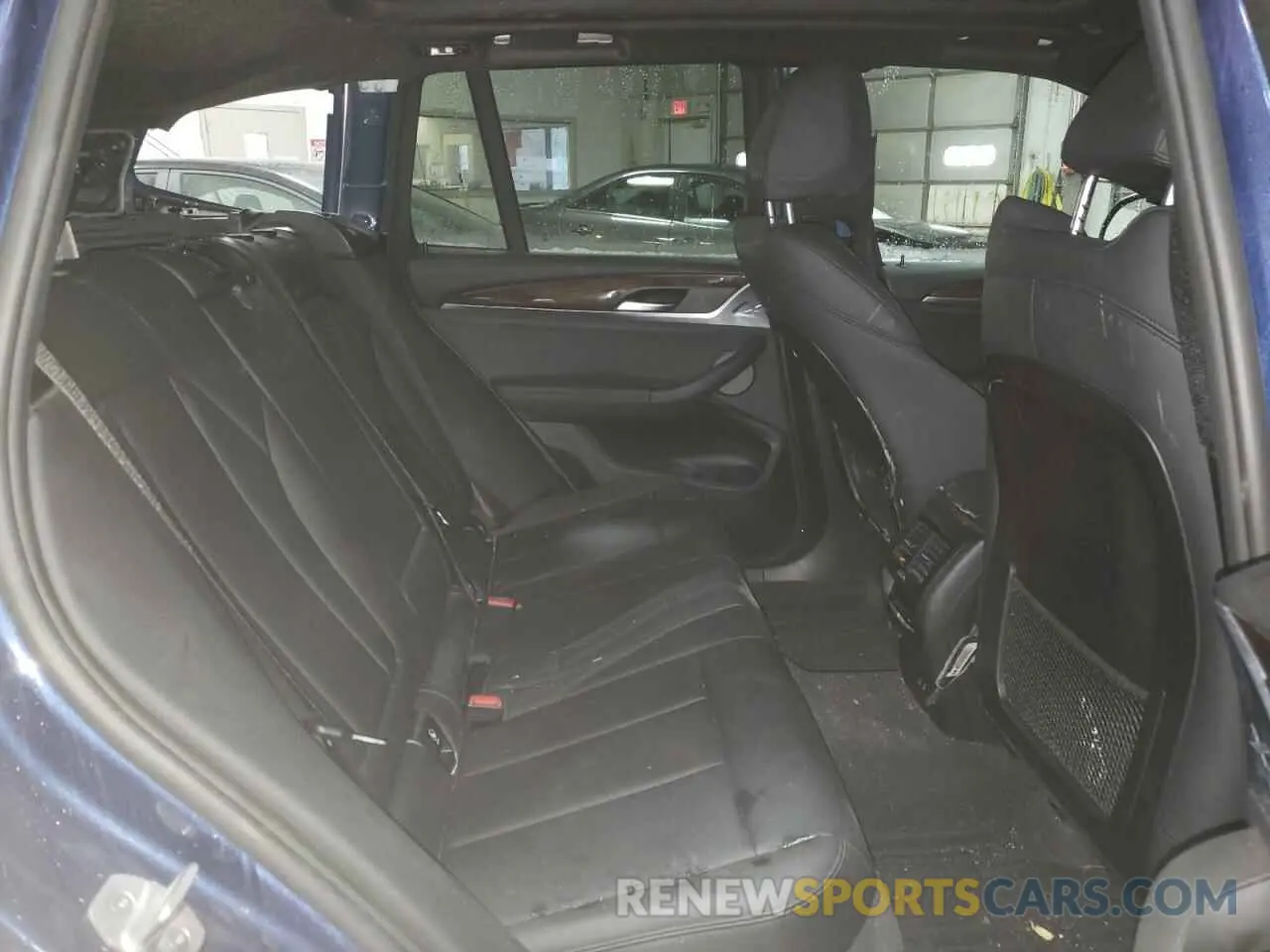 6 Photograph of a damaged car 5UXTY5C00M9F24153 BMW X3 2021
