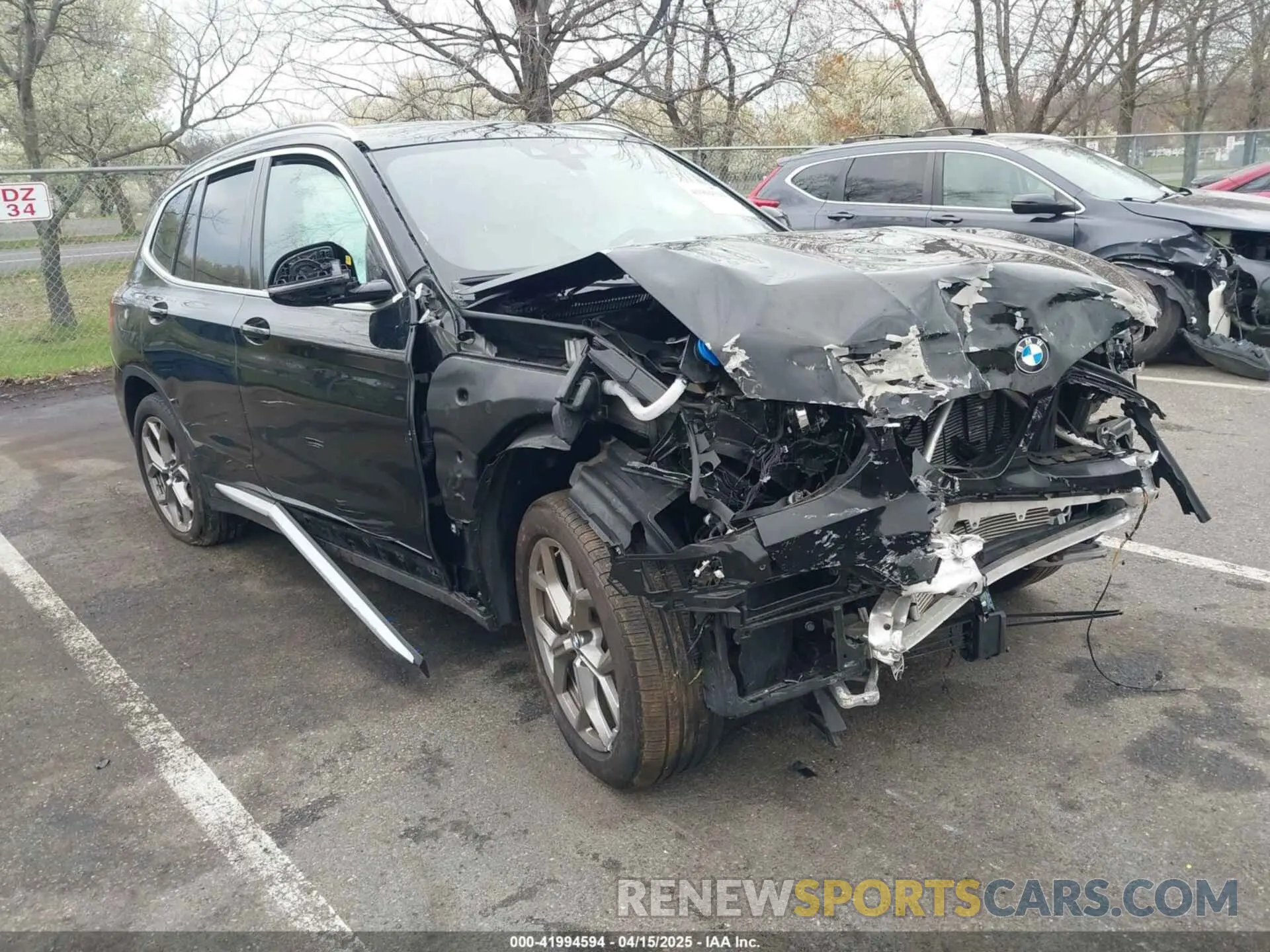 1 Photograph of a damaged car 5UXTY5C00M9F37677 BMW X3 2021