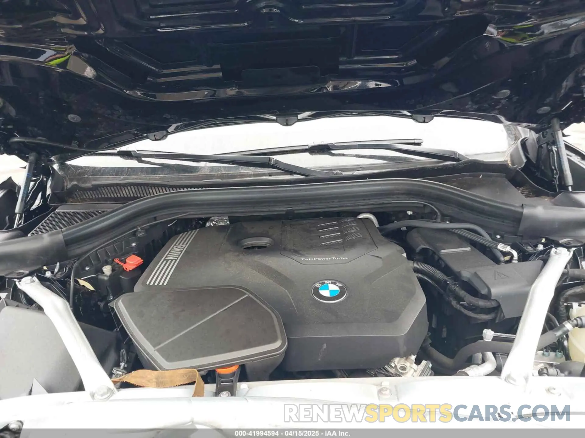 10 Photograph of a damaged car 5UXTY5C00M9F37677 BMW X3 2021