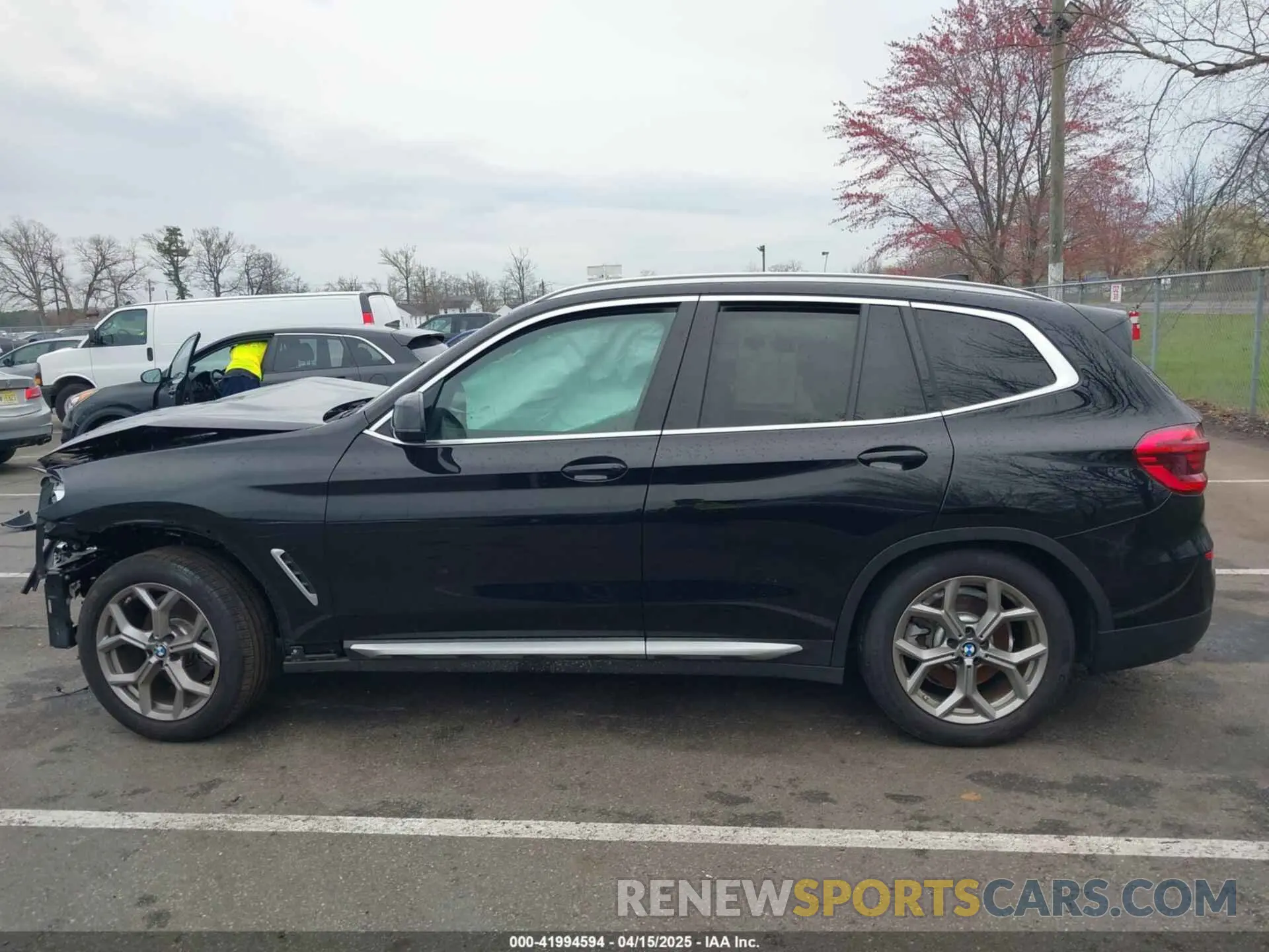 15 Photograph of a damaged car 5UXTY5C00M9F37677 BMW X3 2021