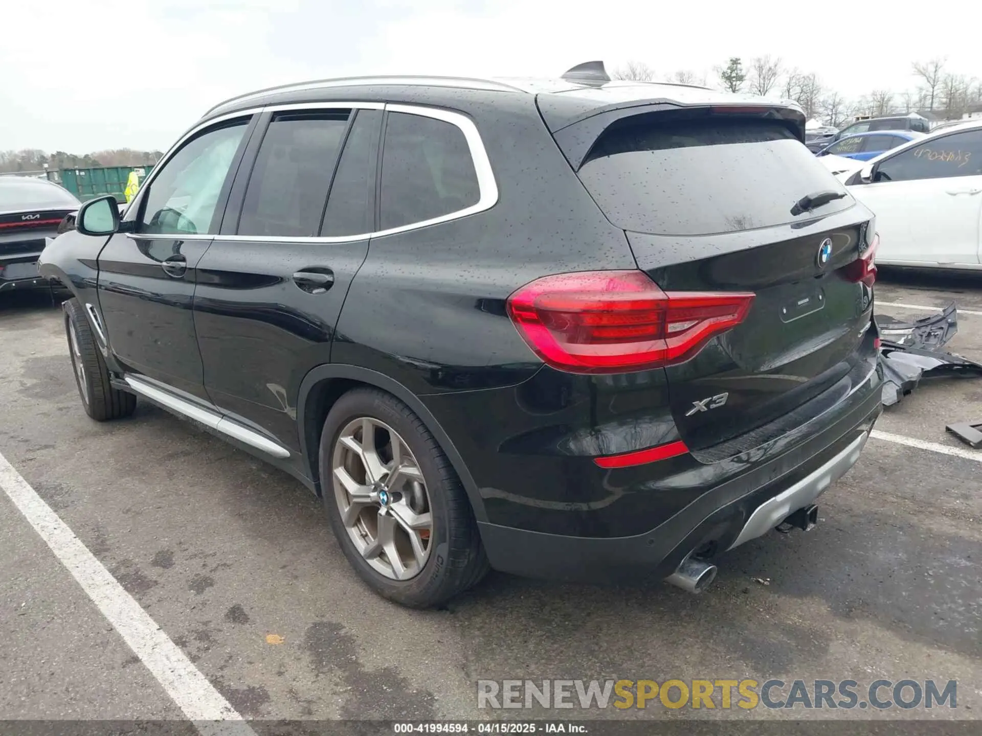 3 Photograph of a damaged car 5UXTY5C00M9F37677 BMW X3 2021